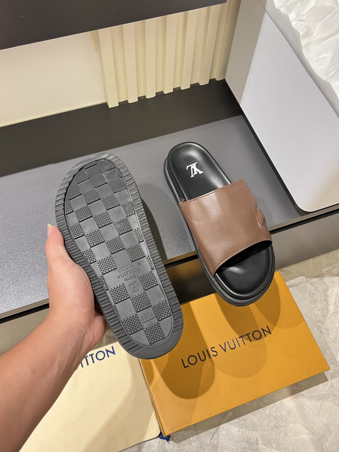 Cheap Louis Vuitton Slippers For Men in 211268, $45 USD- [IB211268] - Replica Louis Vuitton Slippers For Men