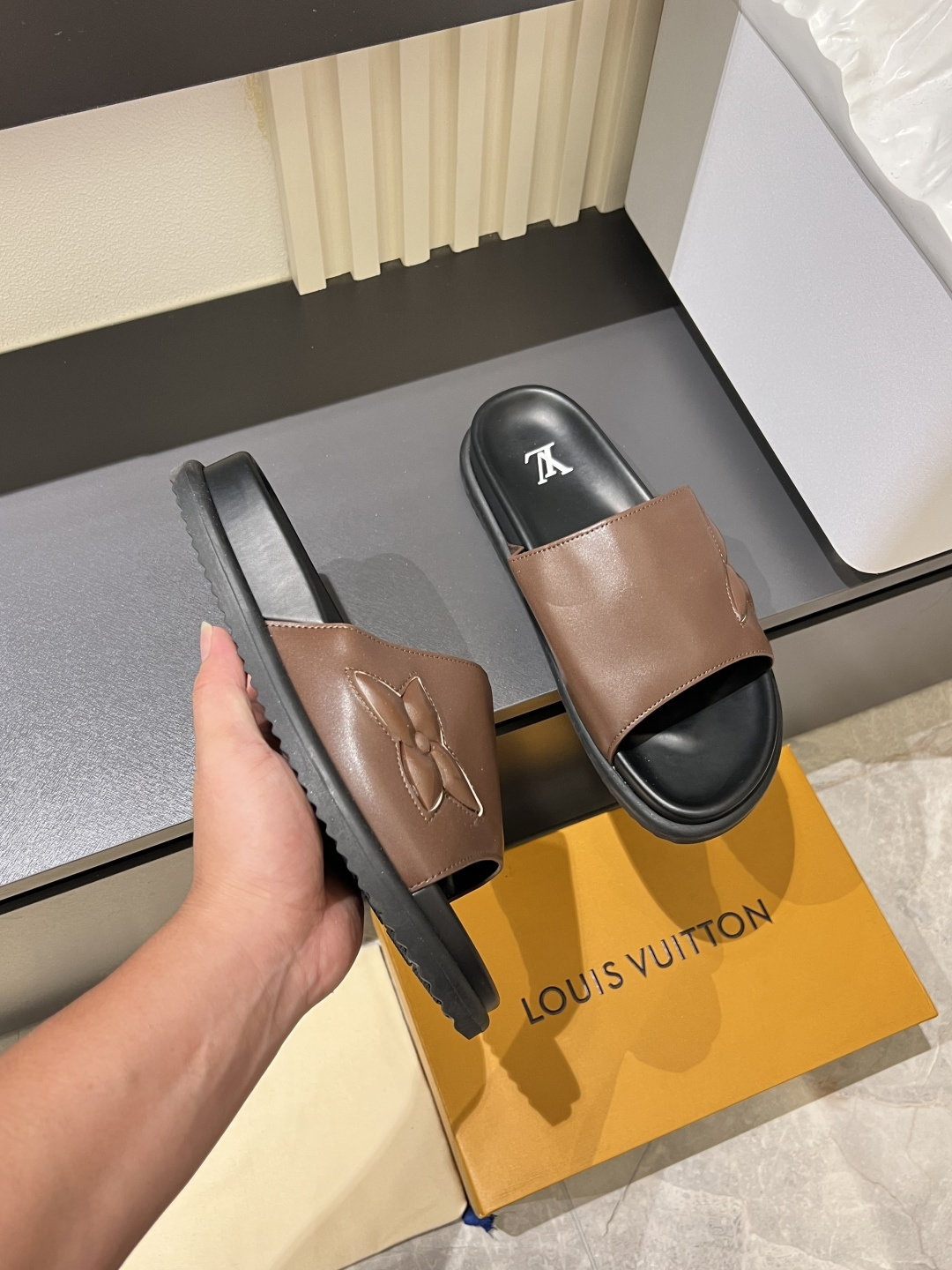 Cheap Louis Vuitton Slippers For Men in 211268, $45 USD- [IB211268] - Replica Louis Vuitton Slippers For Men