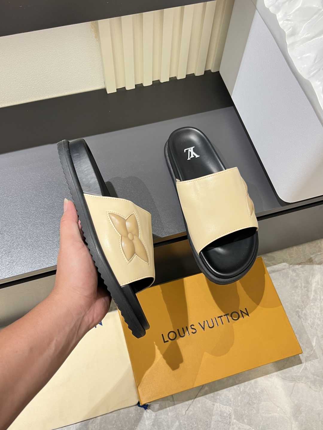 Cheap Louis Vuitton Slippers For Men in 211270, $45 USD- [IB211270] - Replica Louis Vuitton Slippers For Men