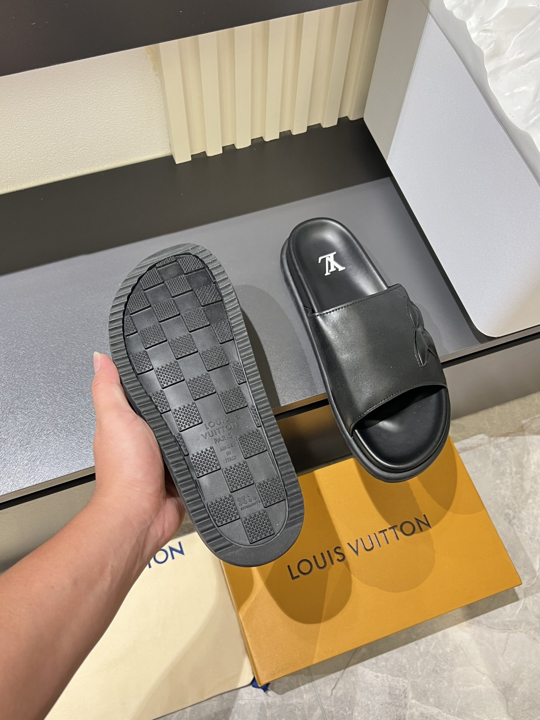 Cheap Louis Vuitton Slippers For Men in 211273, $45 USD- [IB211273] - Replica Louis Vuitton Slippers For Men