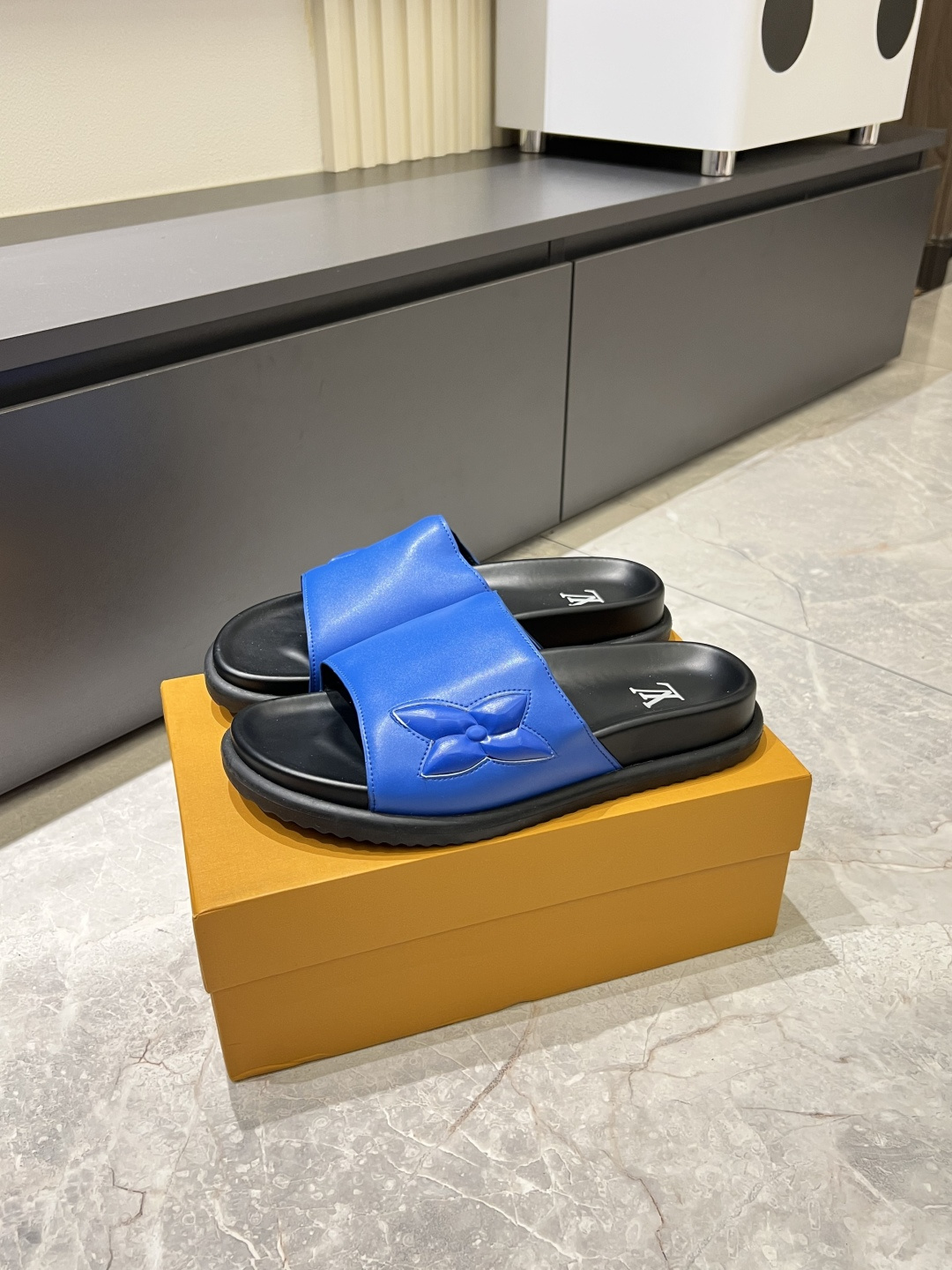 Cheap Louis Vuitton Slippers For Men in 211276, $45 USD- [IB211276] - Replica Louis Vuitton Slippers For Men