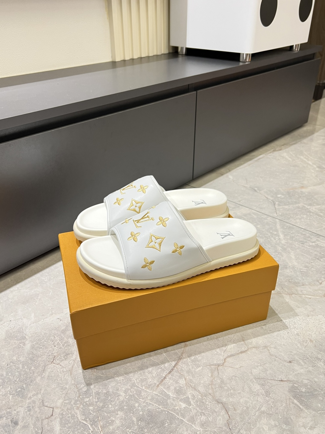 Cheap Louis Vuitton Slippers For Men in 211281, $50 USD- [IB211281] - Replica Louis Vuitton Slippers For Men