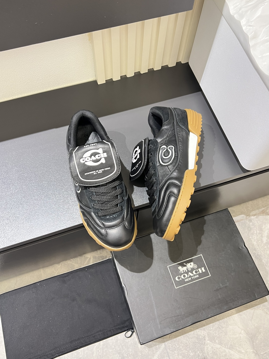 Cheap Coach Sneakers in 211305, $95 USD- [IB211305] - Replica Coach Sneakers