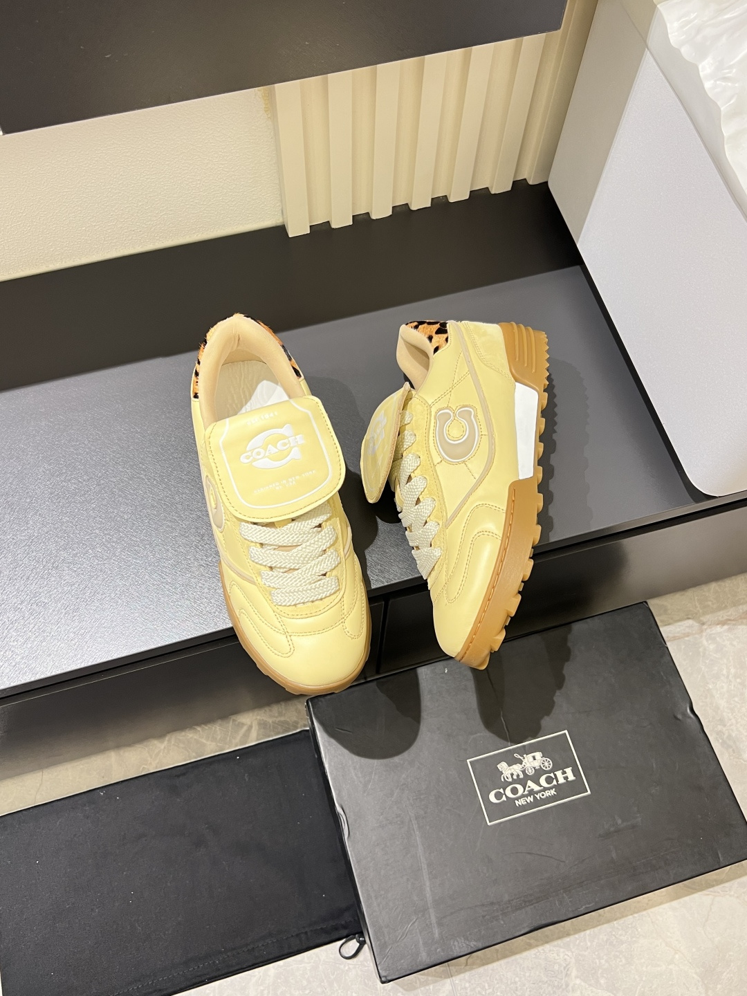 Cheap Coach Sneakers in 211309, $95 USD- [IB211309] - Replica Coach Sneakers