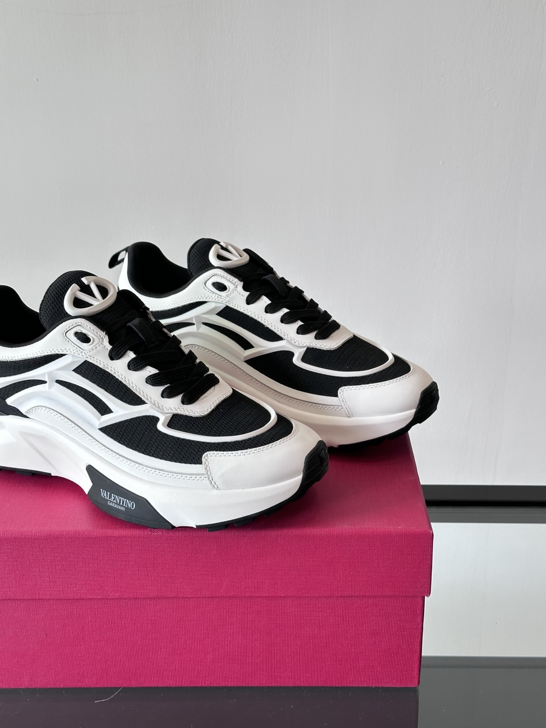Cheap Valentino Sneakers For Men in 211333, $95 USD- [IB211333] - Replica Valentino Sneakers For Men