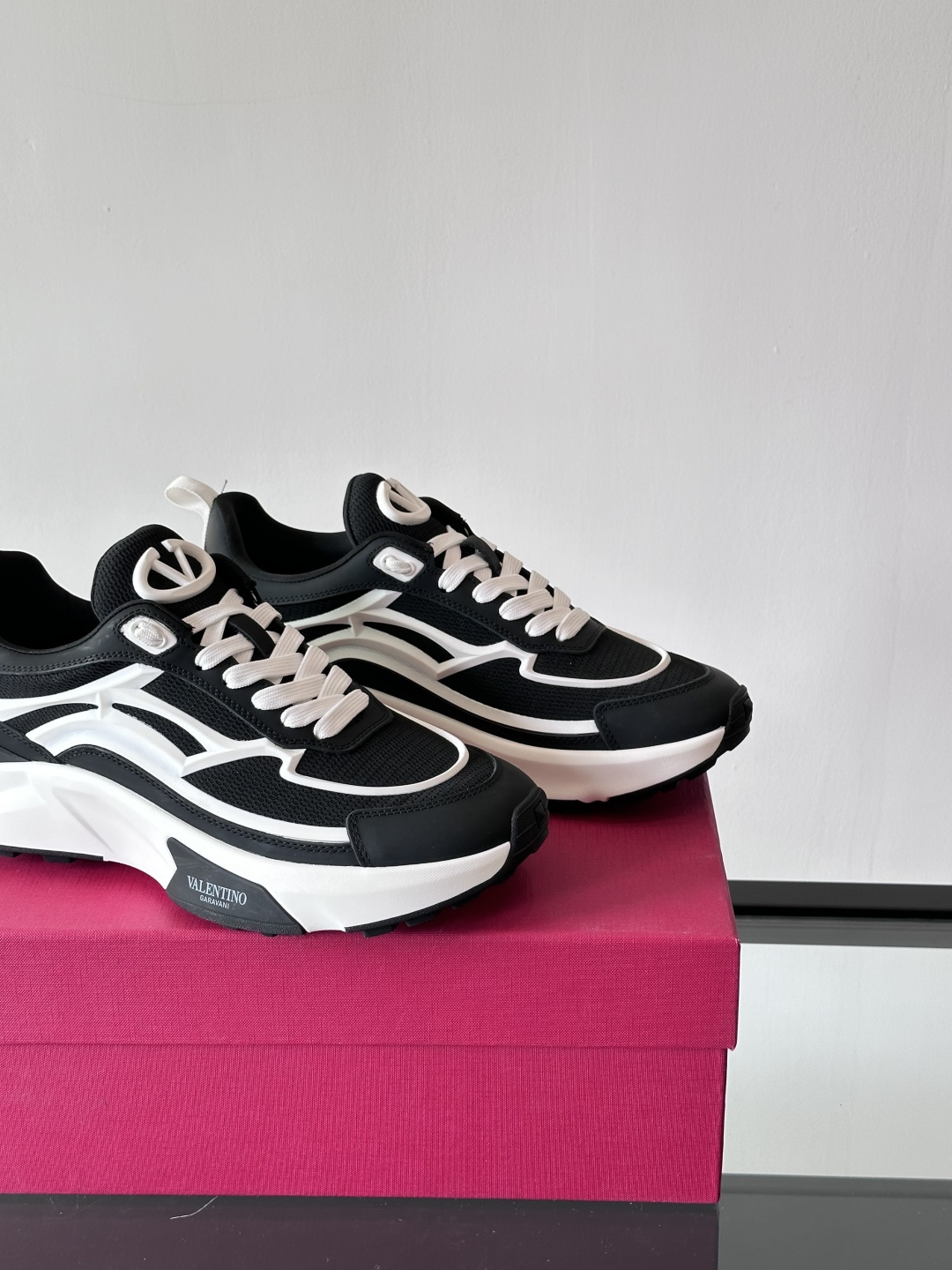 Cheap Valentino Sneakers For Men in 211335, $95 USD- [IB211335] - Replica Valentino Sneakers For Men