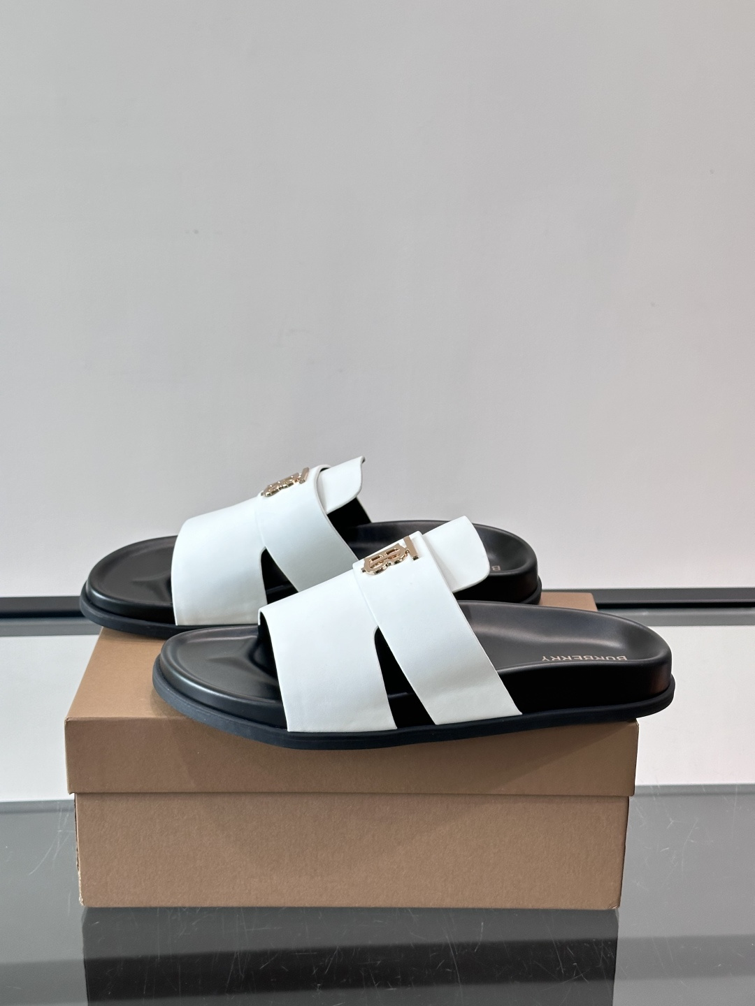 Cheap Burberry Slippers For Men in 211337, $95 USD- [IB211337] - Replica Burberry Slippers For Men