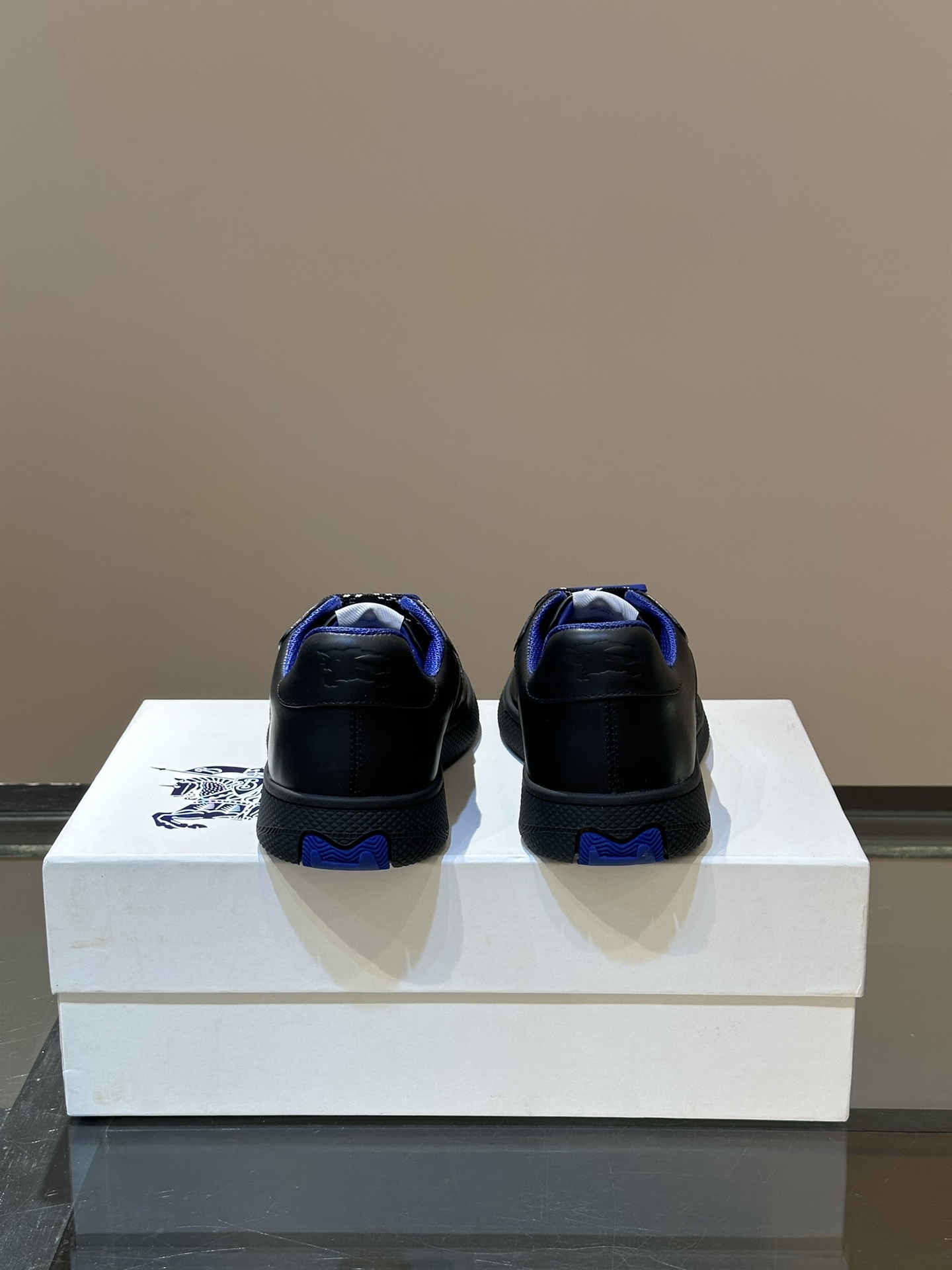 Cheap Burberry Sneakers For Men in 211347, $95 USD- [IB211347] - Replica Burberry Sneakers For Men