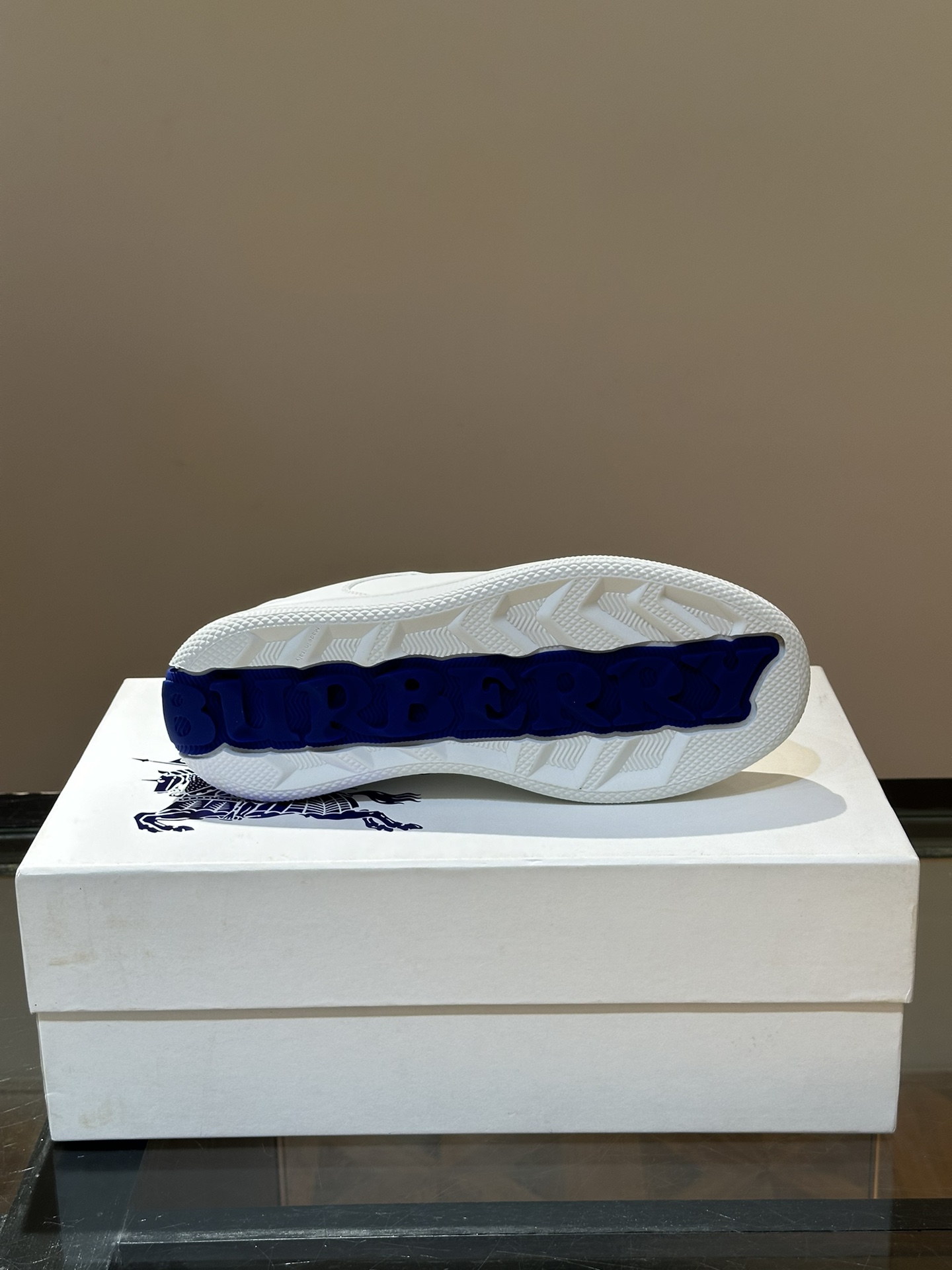 Cheap Burberry Sneakers For Men in 211348, $95 USD- [IB211348] - Replica Burberry Sneakers For Men