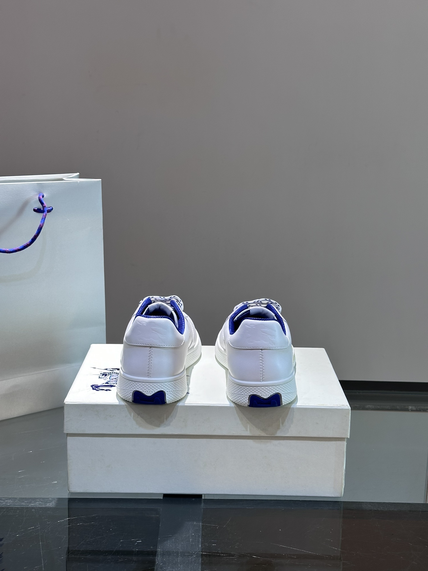 Cheap Burberry Sneakers For Men in 211353, $95 USD- [IB211353] - Replica Burberry Sneakers For Men