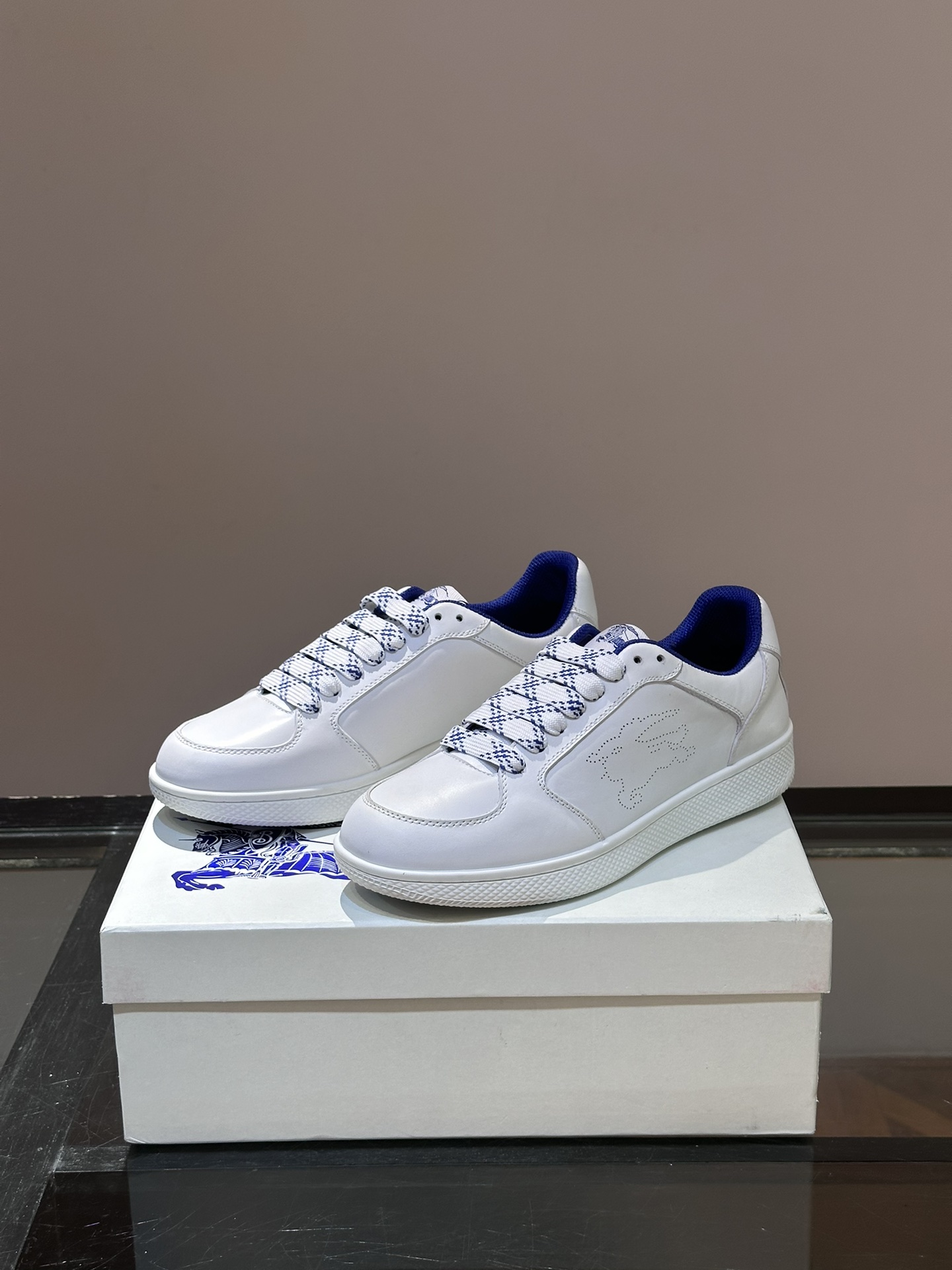 Cheap Burberry Sneakers For Men in 211354, $95 USD- [IB211354] - Replica Burberry Sneakers For Men