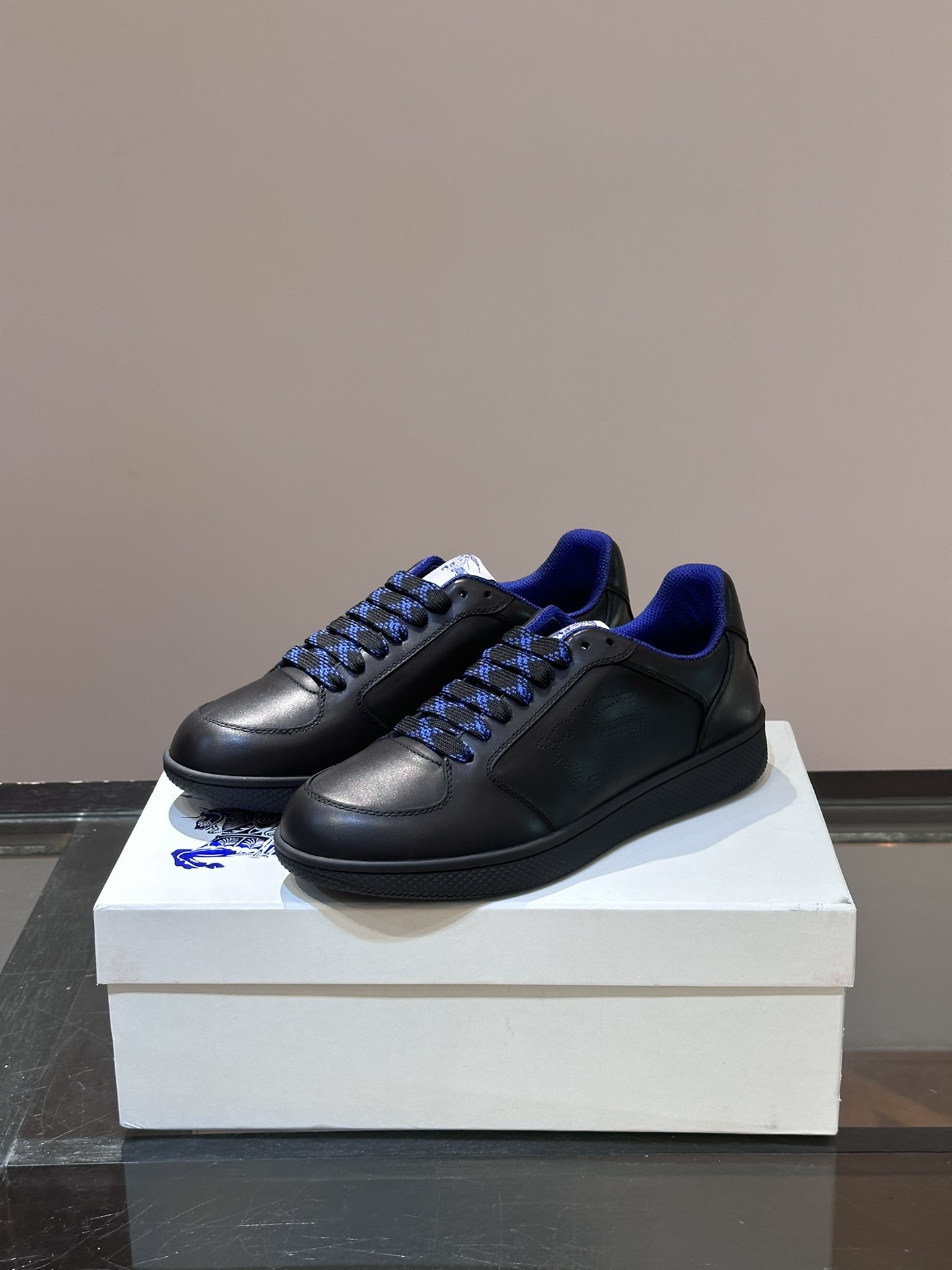 Cheap Burberry Sneakers For Men in 211355, $95 USD- [IB211355] - Replica Burberry Sneakers For Men