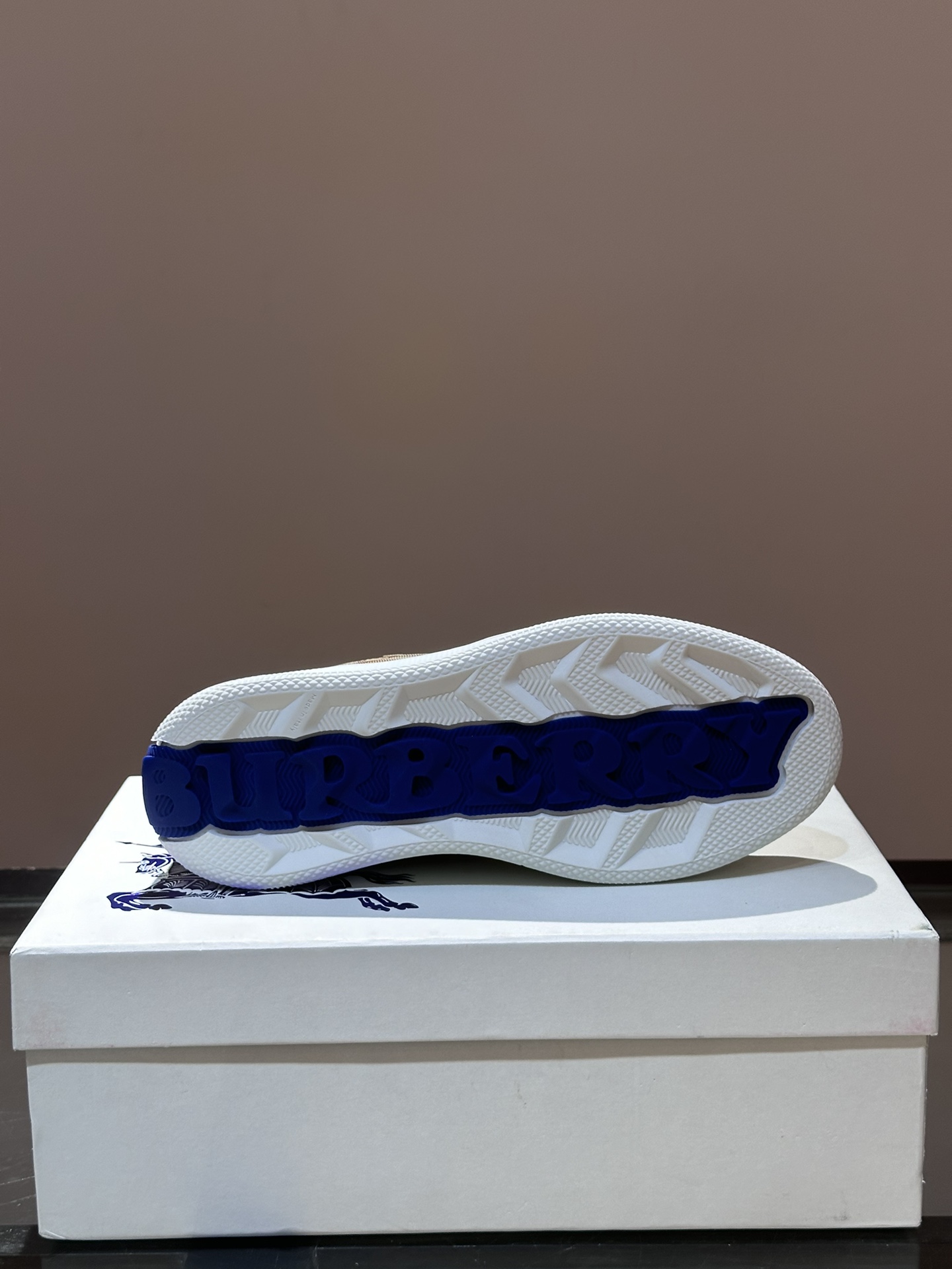 Cheap Burberry Sneakers For Men in 211356, $95 USD- [IB211356] - Replica Burberry Sneakers For Men