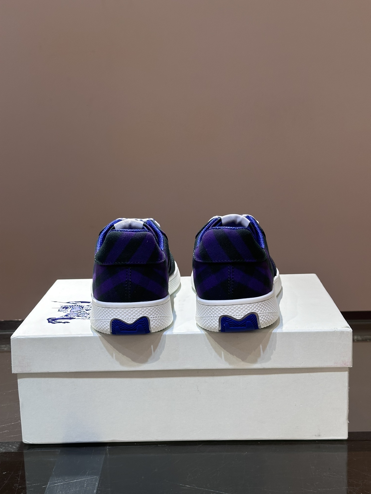 Cheap Burberry Sneakers For Men in 211358, $95 USD- [IB211358] - Replica Burberry Sneakers For Men