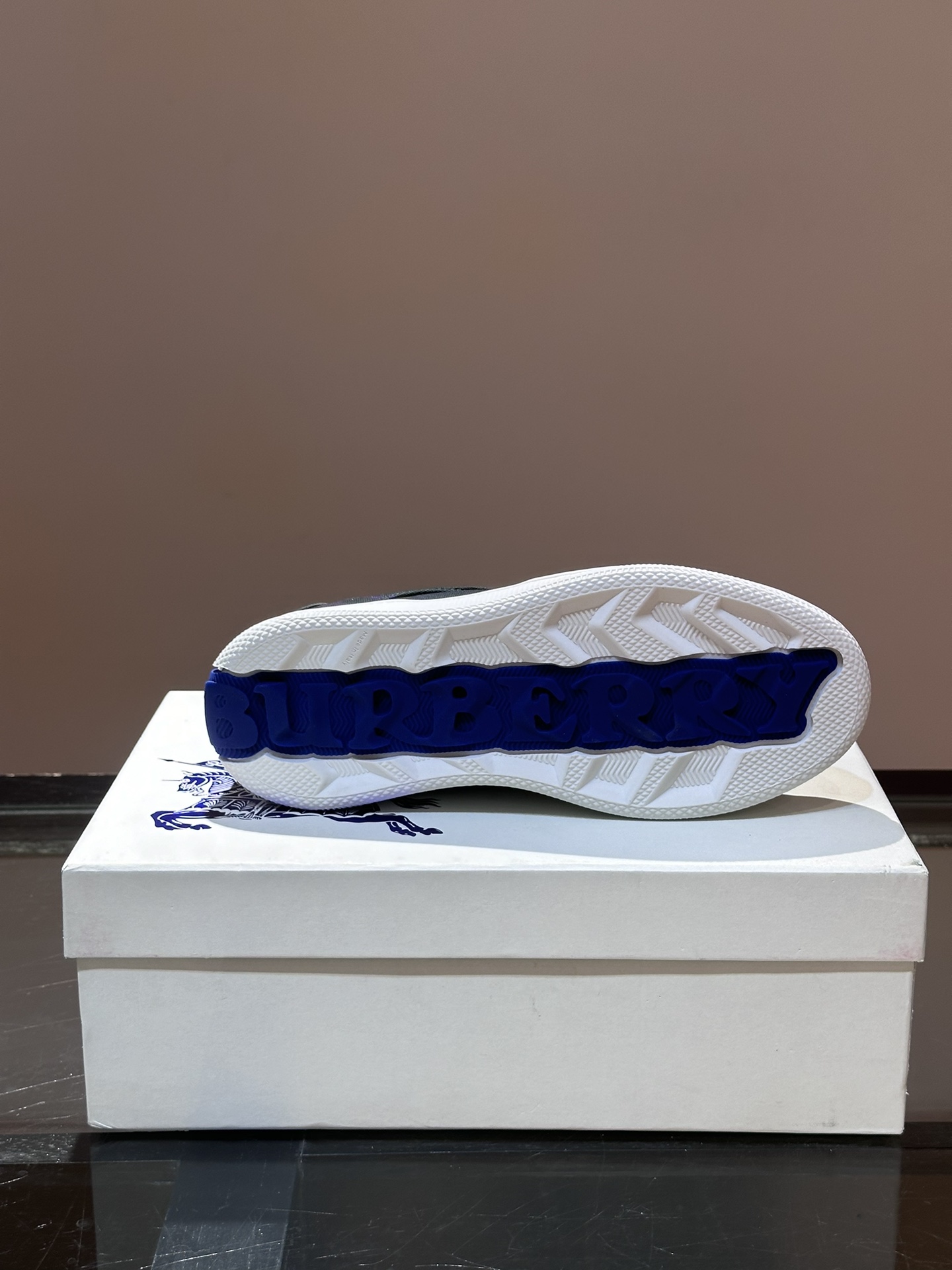 Cheap Burberry Sneakers For Men in 211358, $95 USD- [IB211358] - Replica Burberry Sneakers For Men