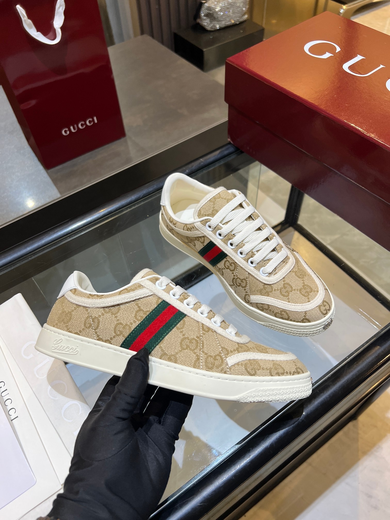 Cheap Gucci Sneakers For Men in 211378, $90 USD- [IB211378] - Replica Gucci Sneakers For Men