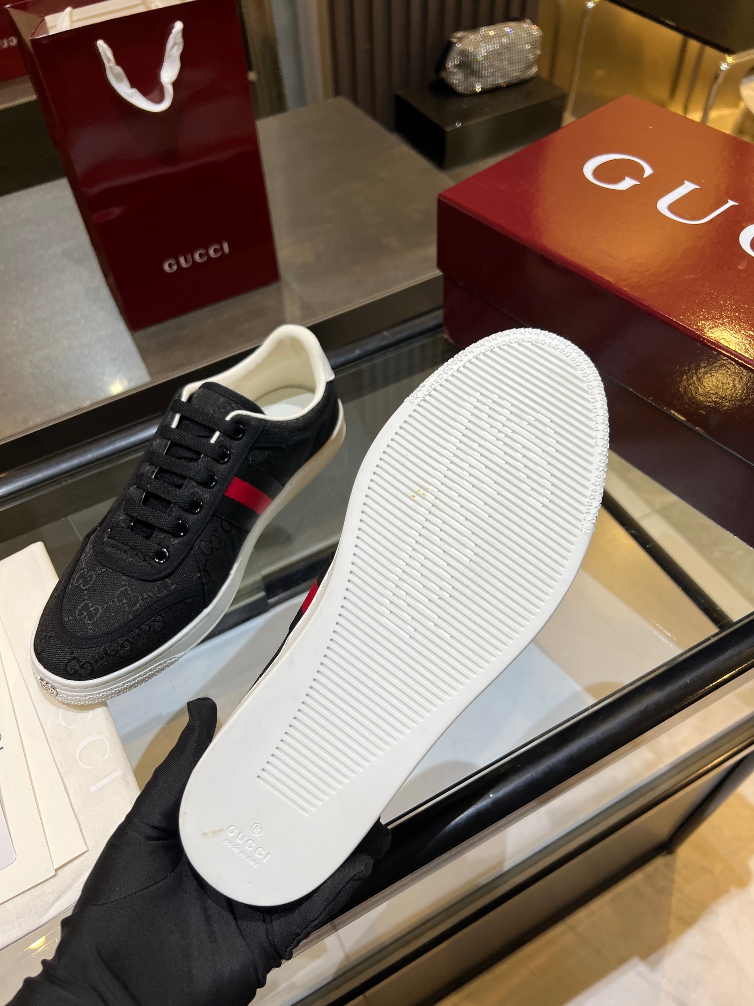 Cheap Gucci Sneakers For Men in 211379, $90 USD- [IB211379] - Replica Gucci Sneakers For Men