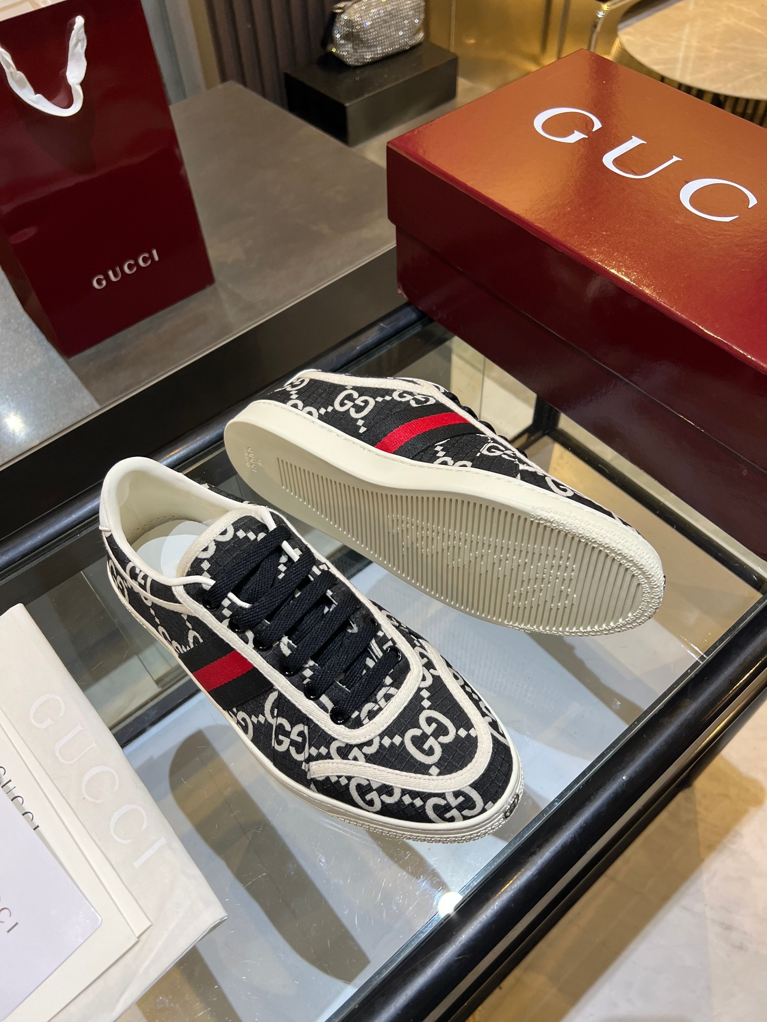 Cheap Gucci Sneakers For Men in 211380, $90 USD- [IB211380] - Replica Gucci Sneakers For Men
