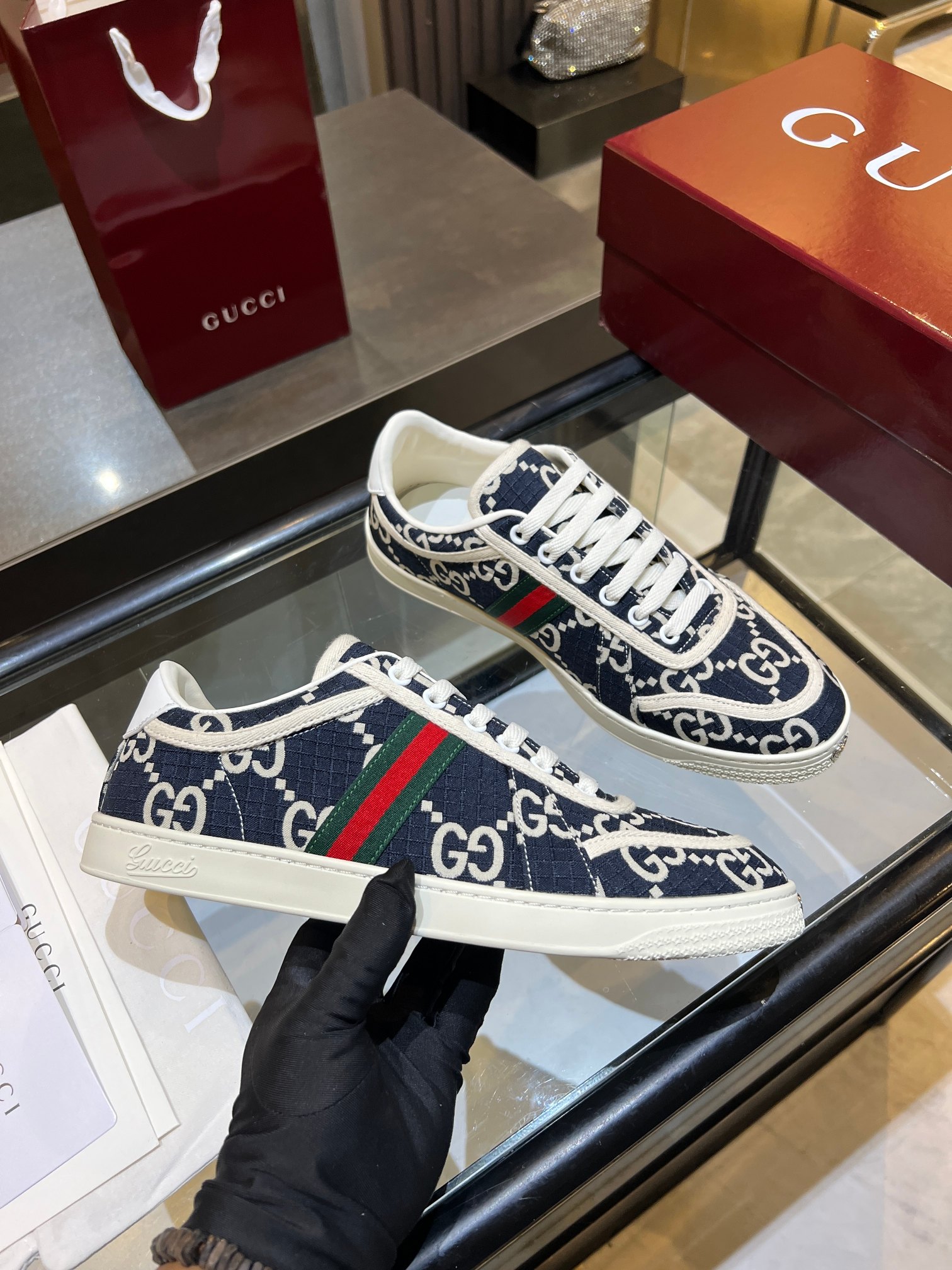 Cheap Gucci Sneakers For Men in 211382, $90 USD- [IB211382] - Replica Gucci Sneakers For Men