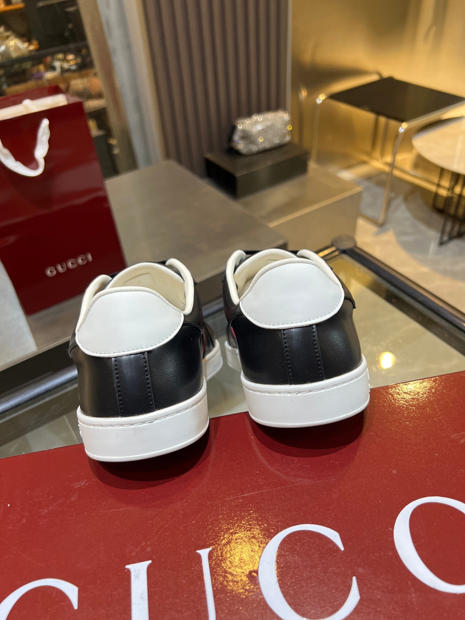 Cheap Gucci Sneakers For Men in 211387, $90 USD- [IB211387] - Replica Gucci Sneakers For Men