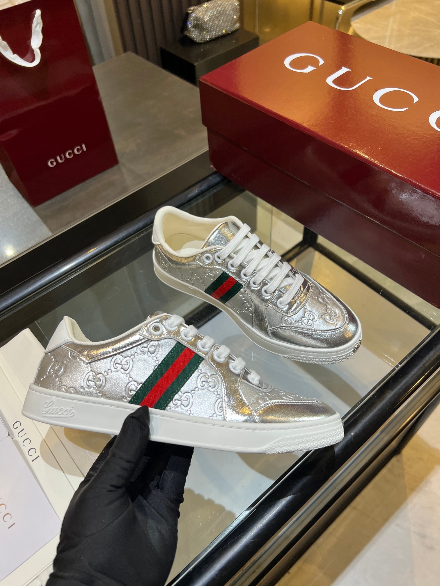 Cheap Gucci Sneakers For Men in 211392, $90 USD- [IB211392] - Replica Gucci Sneakers For Men