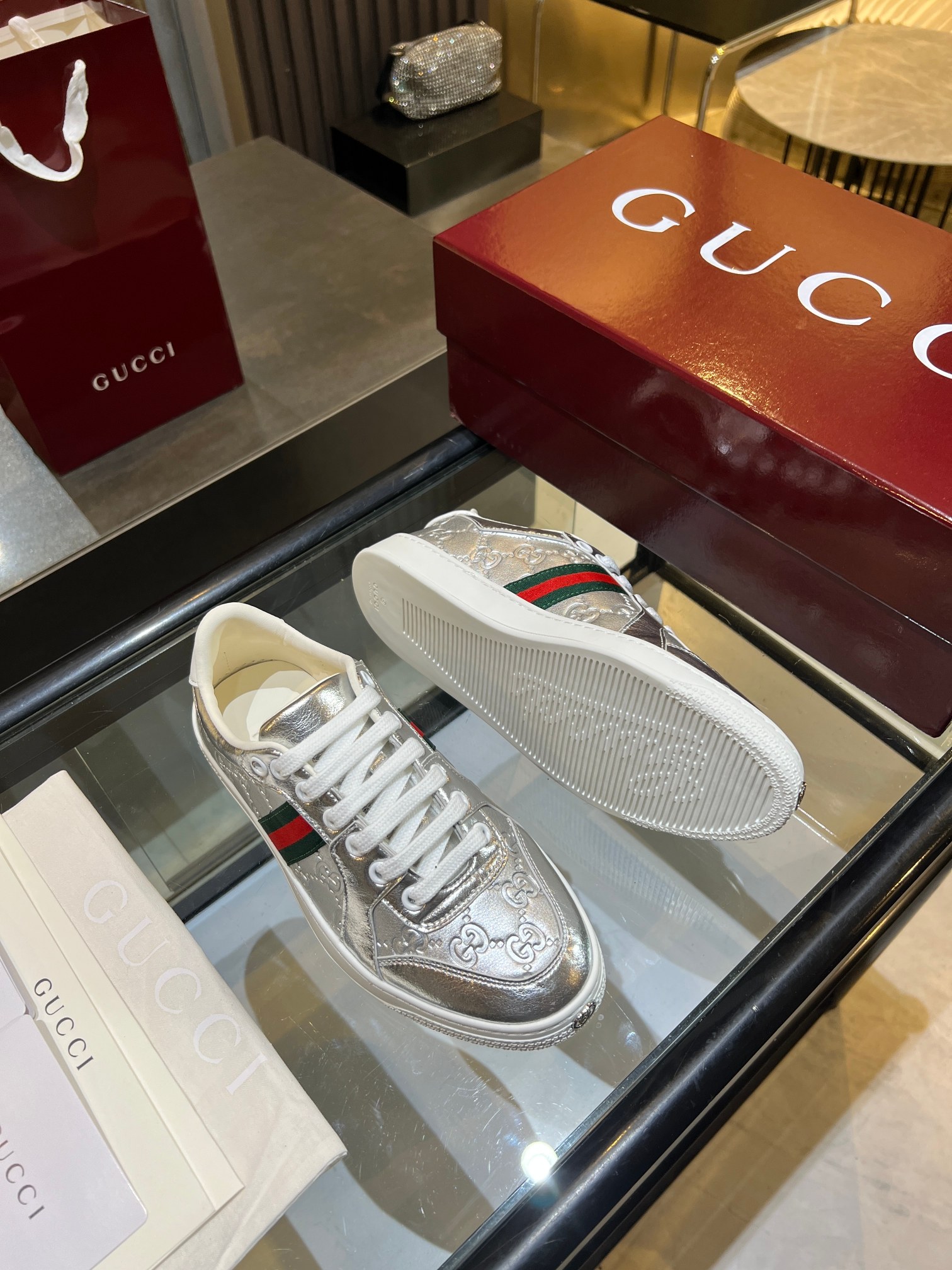 Cheap Gucci Sneakers For Men in 211392, $90 USD- [IB211392] - Replica Gucci Sneakers For Men