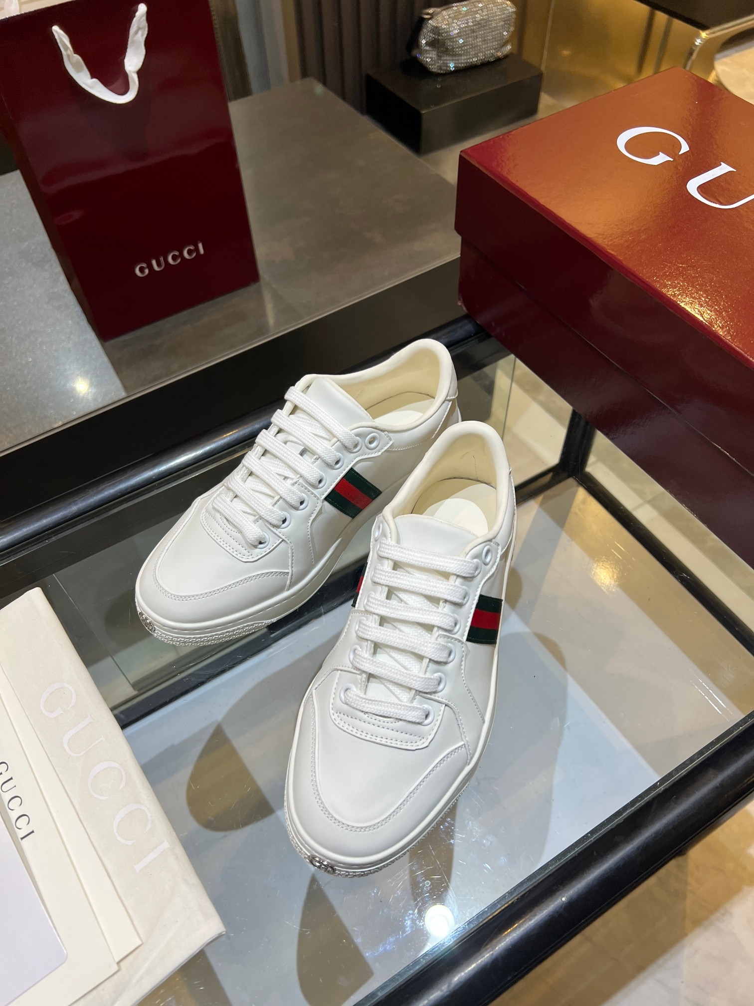Cheap Gucci Sneakers For Men in 211393, $90 USD- [IB211393] - Replica Gucci Sneakers For Men