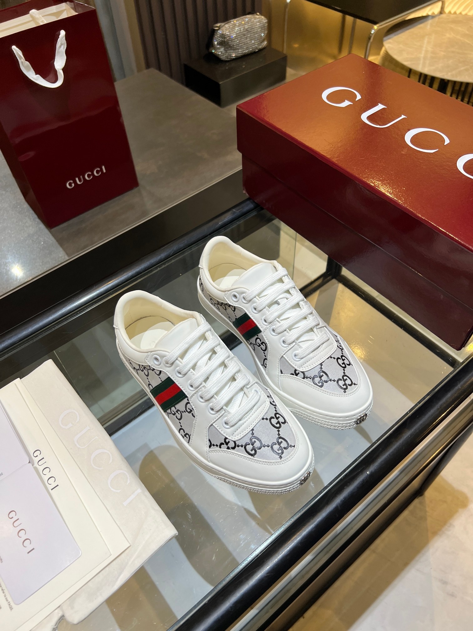 Cheap Gucci Sneakers For Men in 211395, $90 USD- [IB211395] - Replica Gucci Sneakers For Men