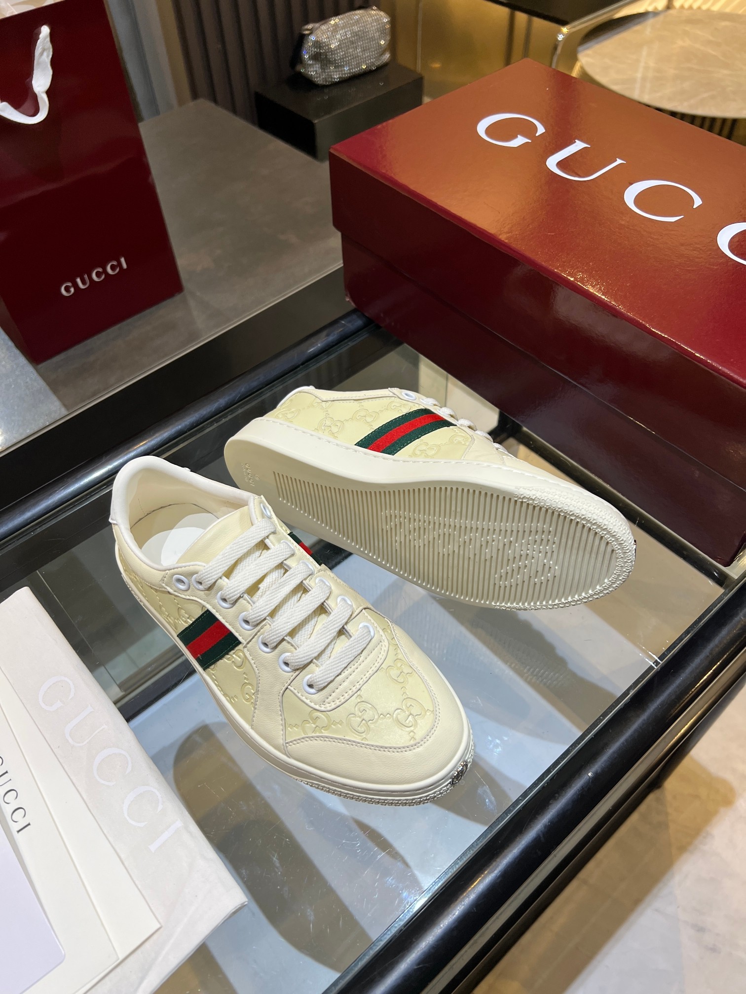 Cheap Gucci Sneakers For Men in 211396, $90 USD- [IB211396] - Replica Gucci Sneakers For Men
