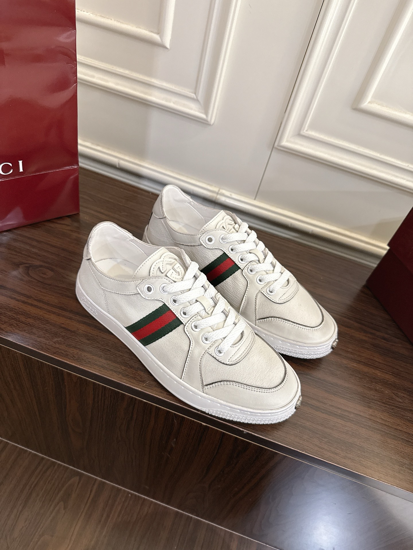 Cheap Gucci Sneakers For Men in 211398, $90 USD- [IB211398] - Replica Gucci Sneakers For Men