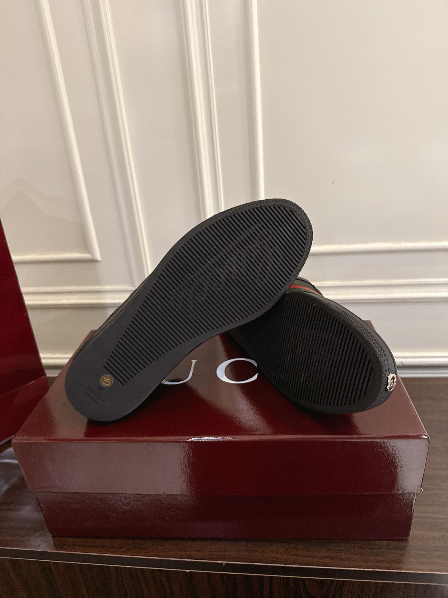Cheap Gucci Sneakers For Men in 211399, $90 USD- [IB211399] - Replica Gucci Sneakers For Men