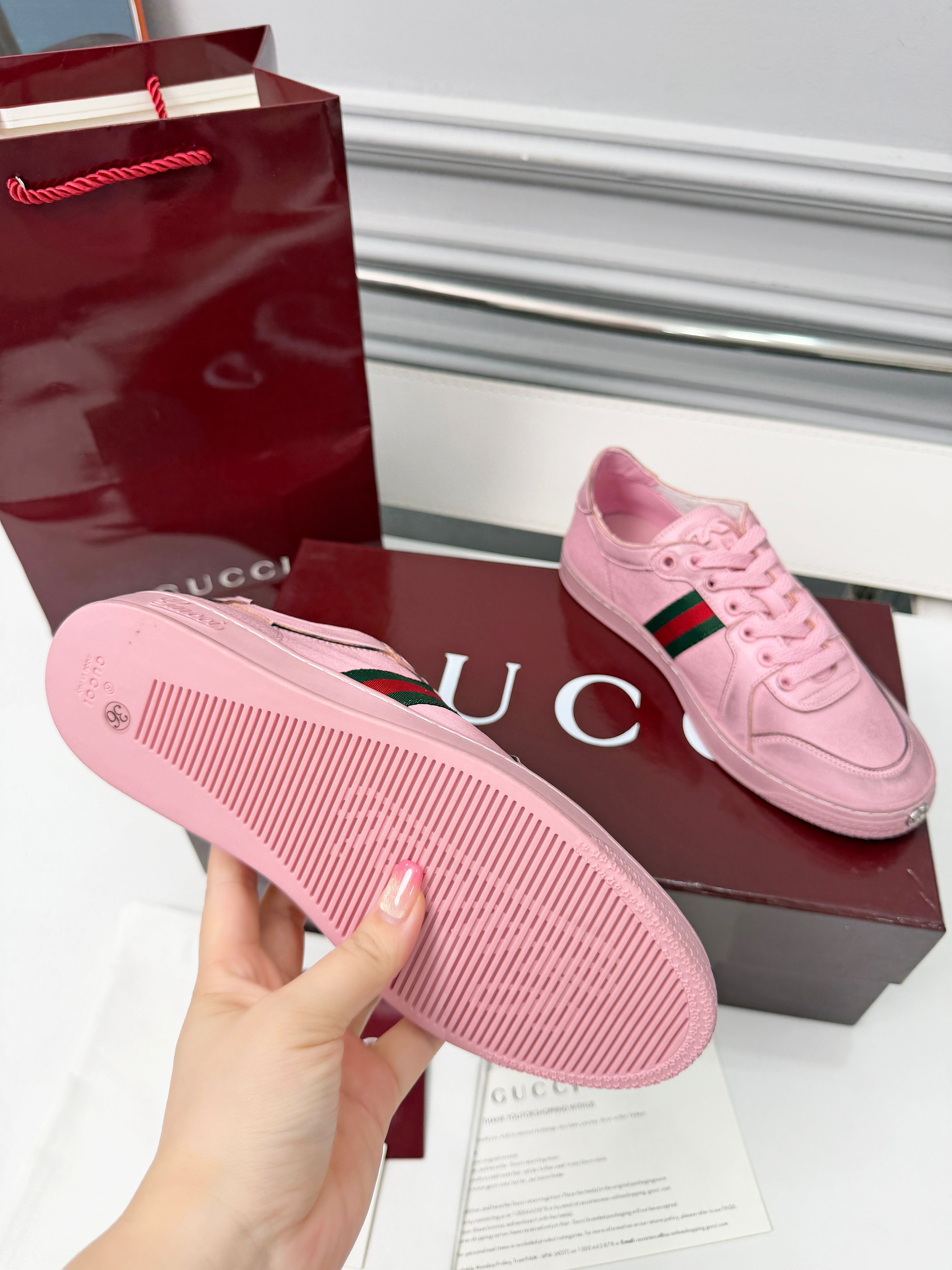 Cheap Gucci Sneakers For Men in 211400, $90 USD- [IB211400] - Replica Gucci Sneakers For Men
