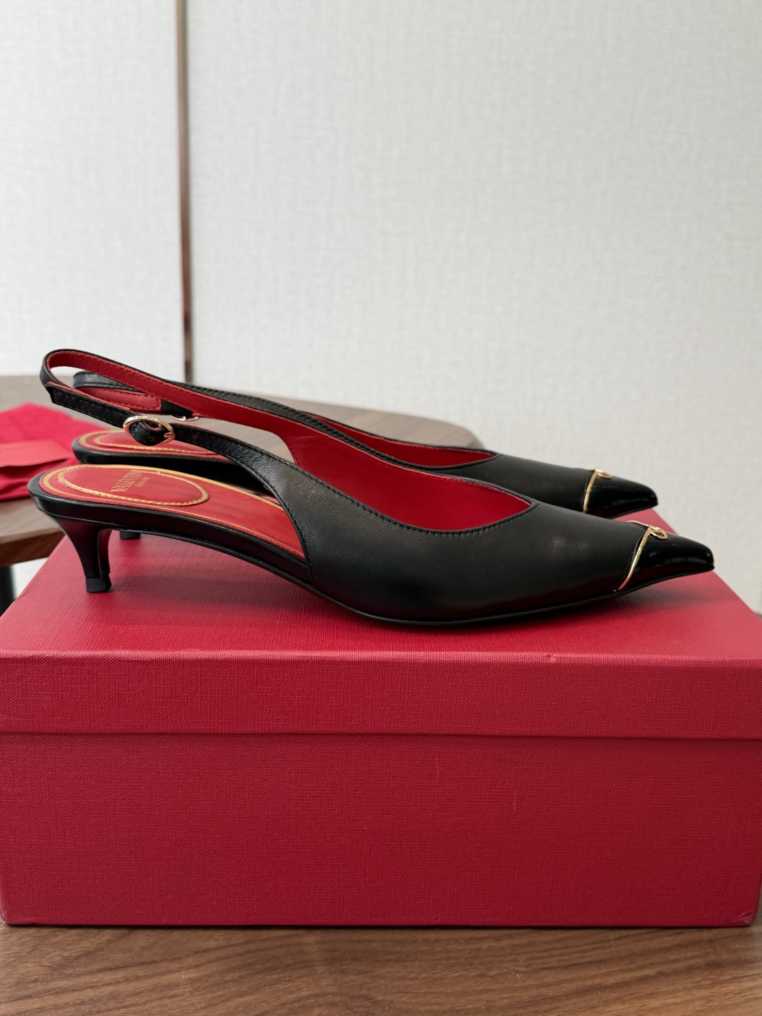 Cheap Valentino Pumps For Women in 211435, $90 USD- [IB211435] - Replica Valentino Pumps For Women