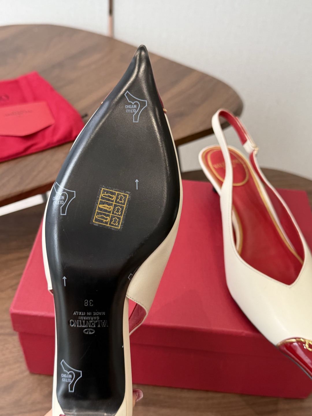 Cheap Valentino Pumps For Women in 211436, $90 USD- [IB211436] - Replica Valentino Pumps For Women