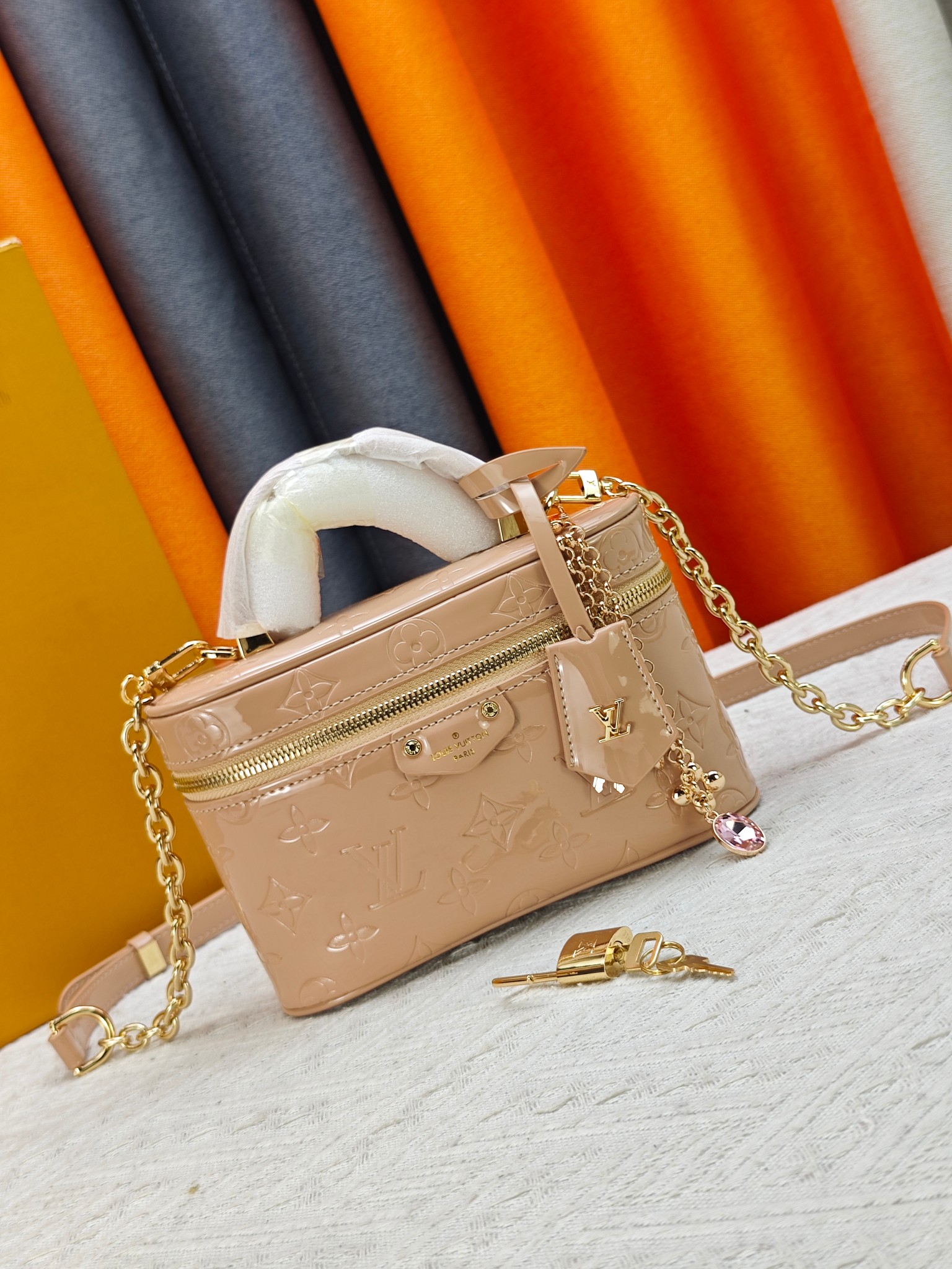Cheap New Arrivals Louis Vuitton AAA quality Vanity Chain Pouch  in 211819, $80 USD- [IB211819] - Replica Louis Vuitton AAA quality Vanity Pouch