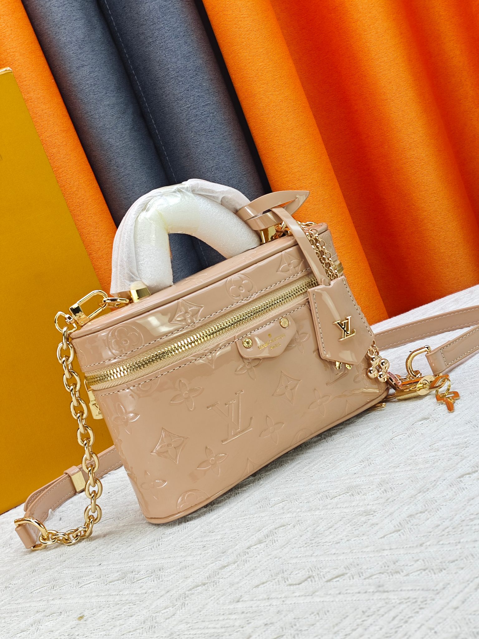 Cheap New Arrivals Louis Vuitton AAA quality Vanity Chain Pouch  in 211819, $80 USD- [IB211819] - Replica Louis Vuitton AAA quality Vanity Pouch