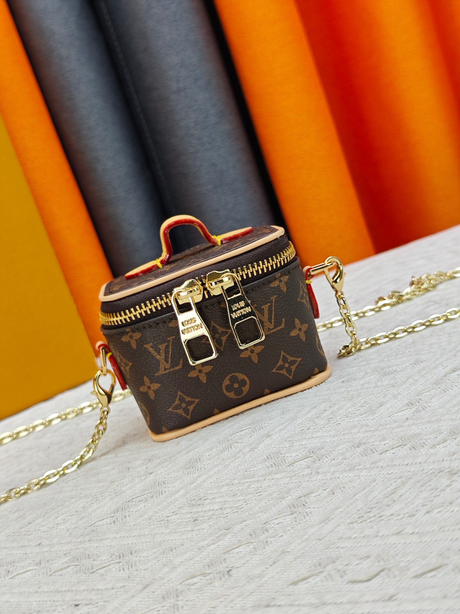 Cheap New Arrivals Louis Vuitton AAA quality Vanity Chain Pouch  in 211821, $70 USD- [IB211821] - Replica Louis Vuitton AAA quality Vanity Pouch