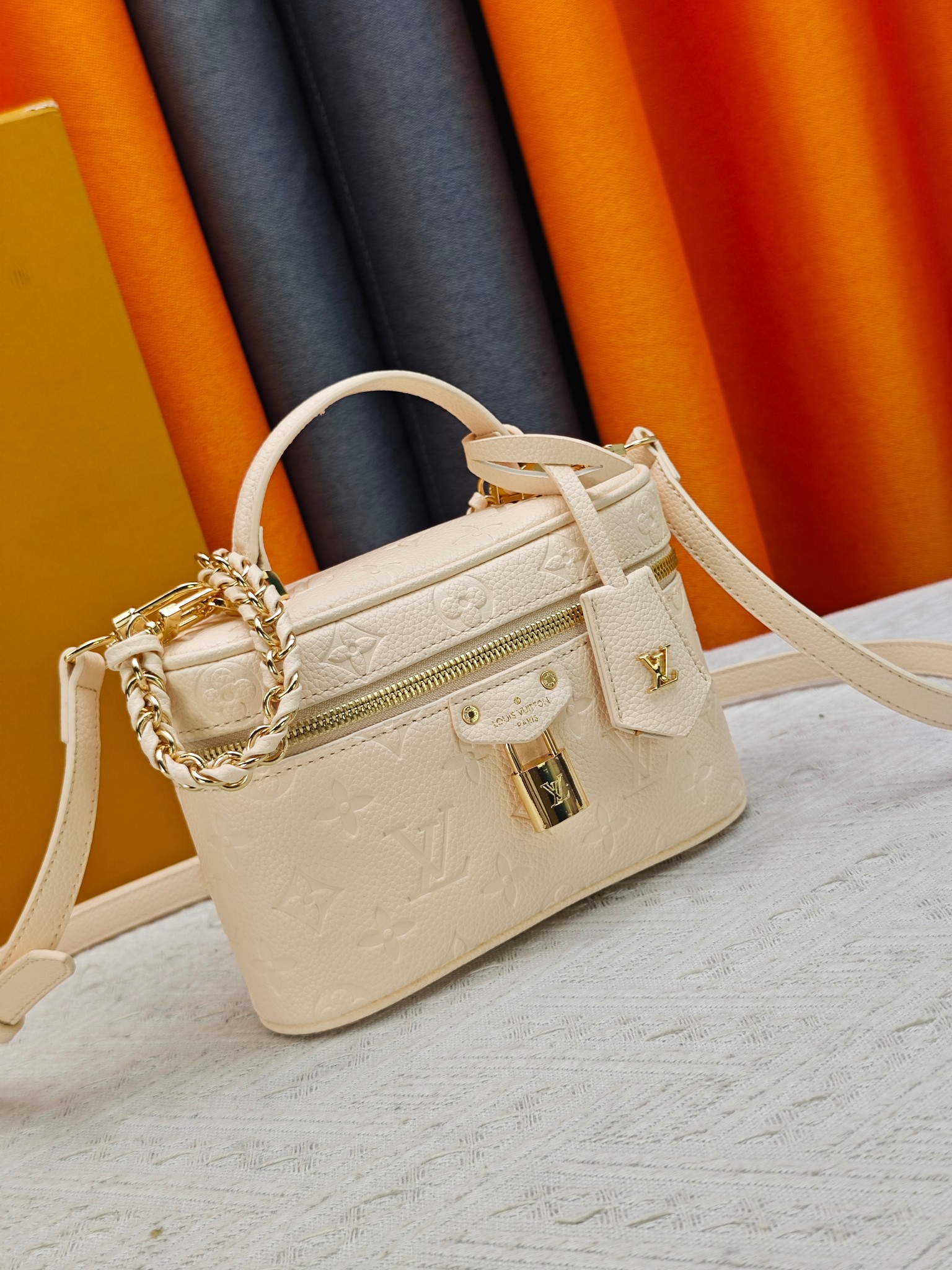 Cheap New Arrivals Louis Vuitton AAA quality Vanity Chain Pouch  in 211831, $75 USD- [IB211831] - Replica Louis Vuitton AAA quality Vanity Pouch