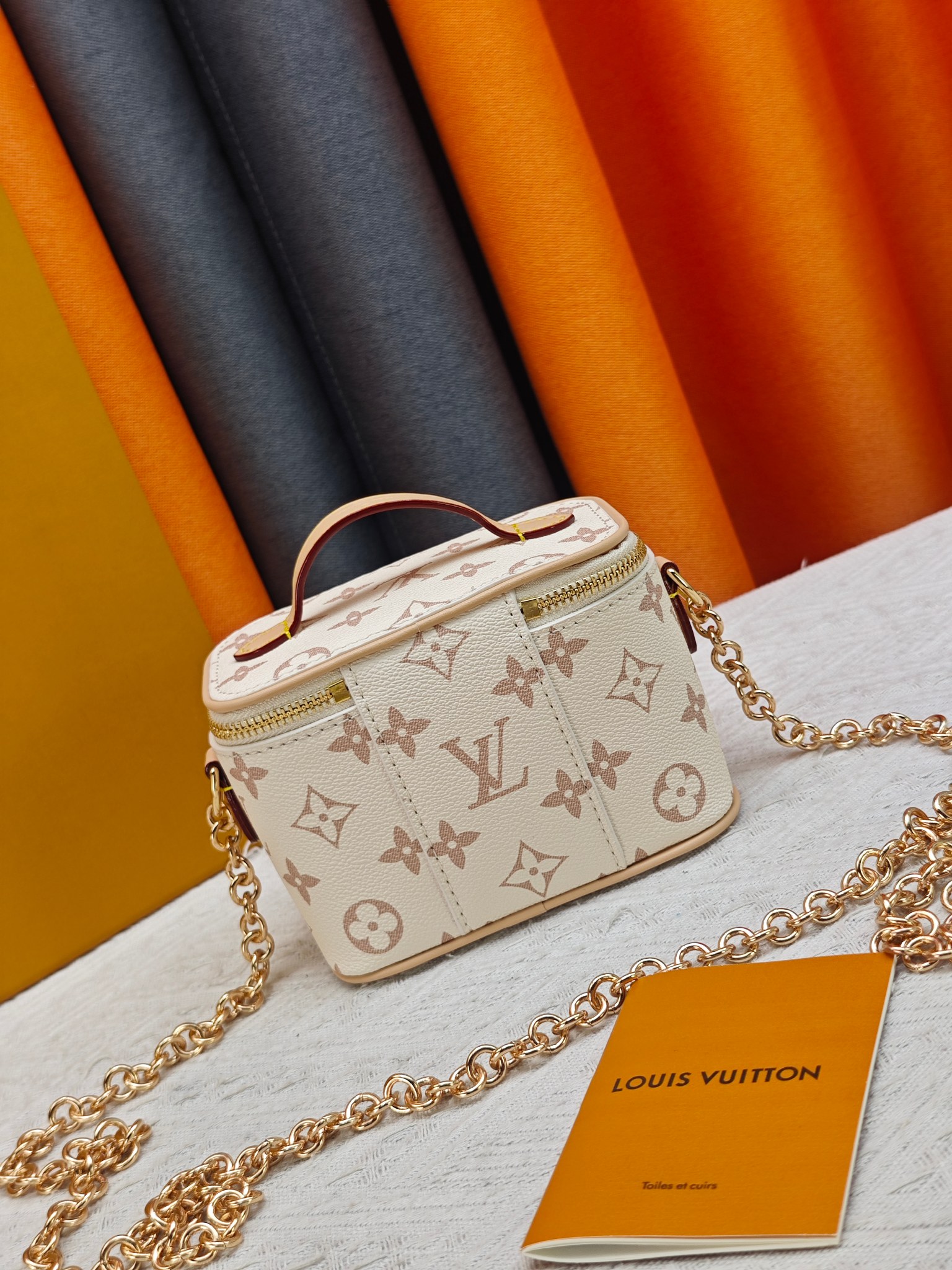 Cheap New Arrivals Louis Vuitton AAA quality Vanity Chain Pouch  in 211833, $70 USD- [IB211833] - Replica Louis Vuitton AAA quality Vanity Pouch