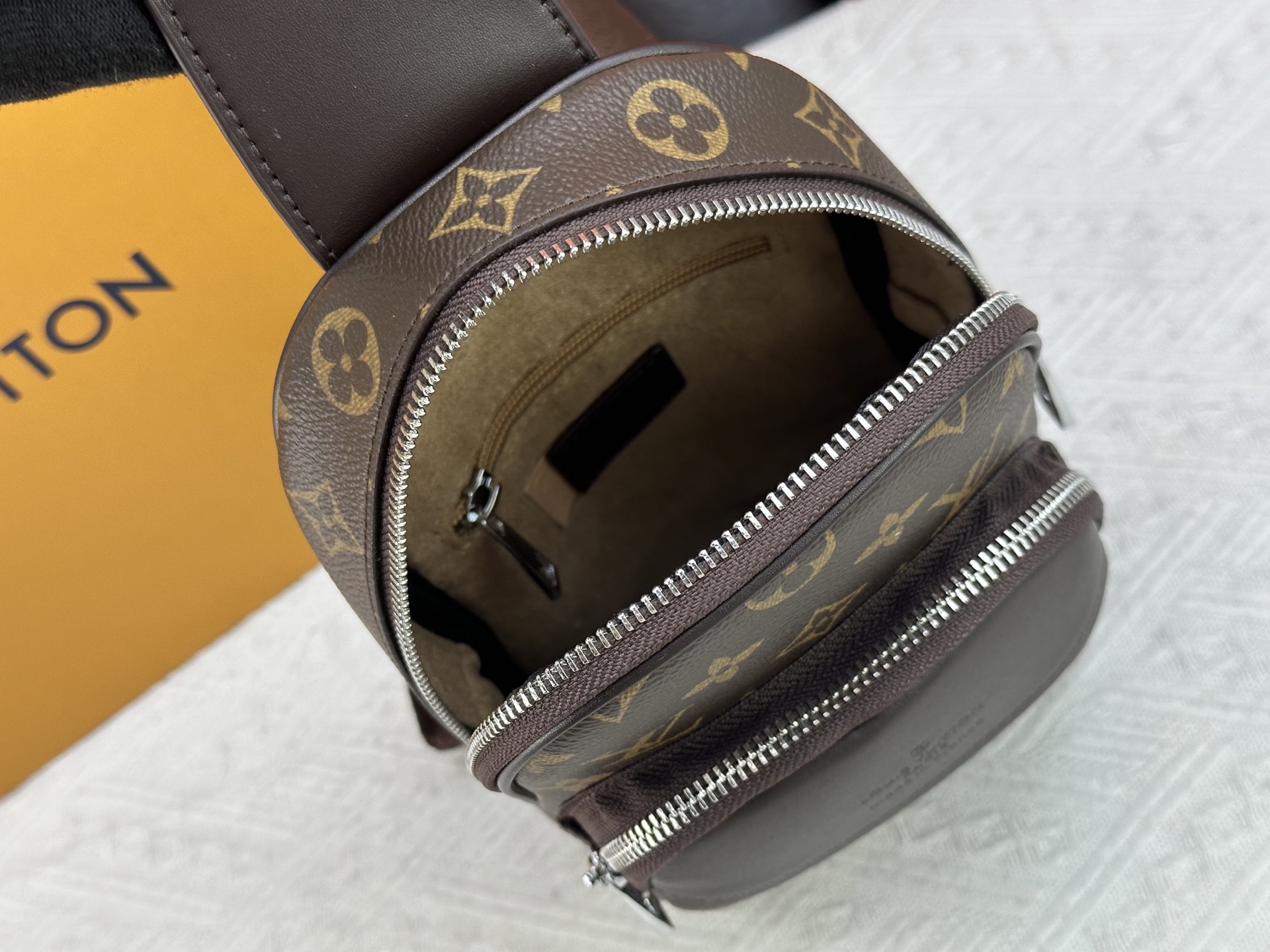 Cheap New Arrivals Louis Vuitton AAA quality Crossbody Bags For Men in 211835, $75 USD- [IB211835] - Replica Louis Vuitton AAA+++ bags For Men