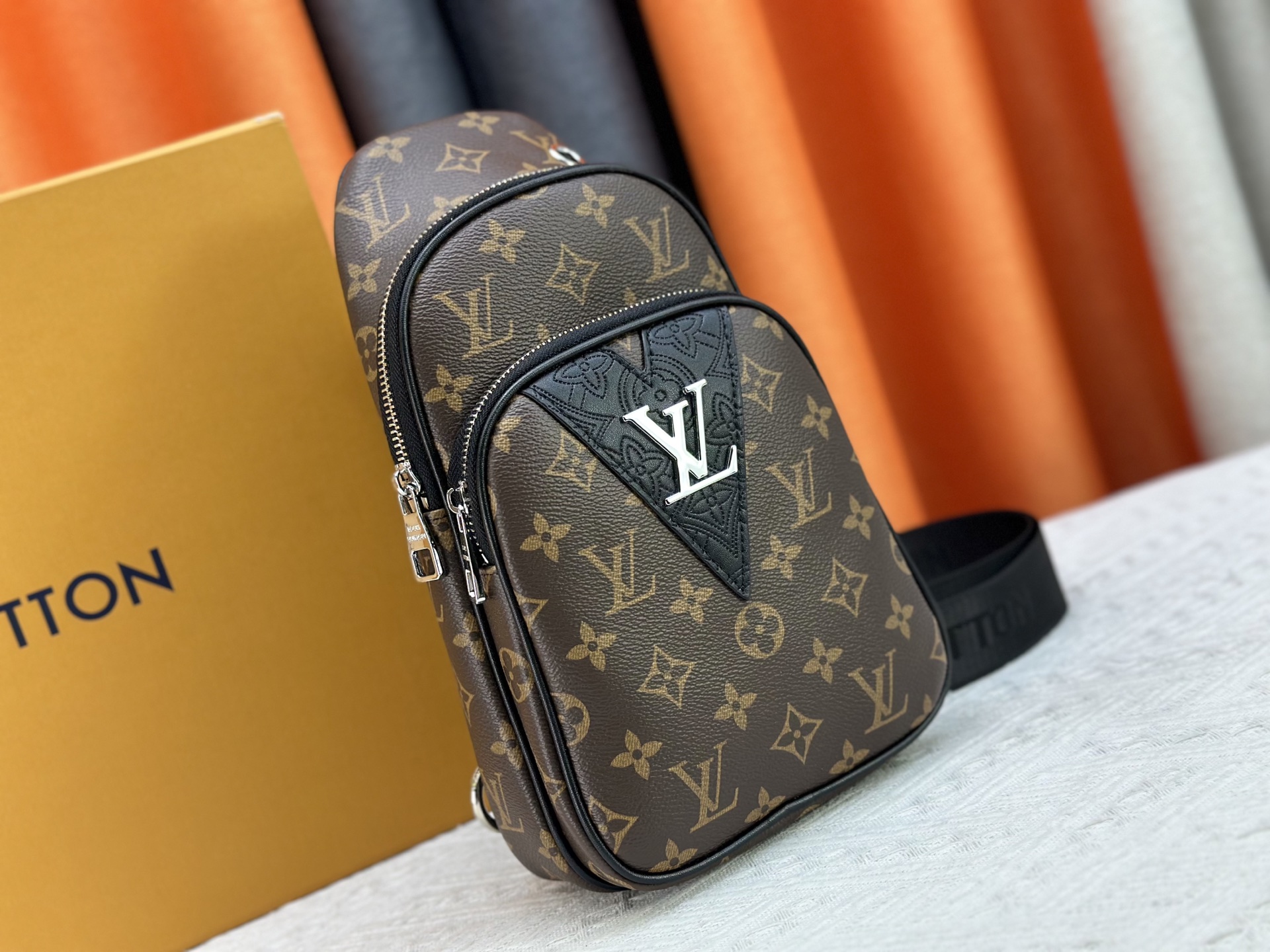 Cheap New Arrivals Louis Vuitton AAA quality Crossbody Bags For Men in 211837, $75 USD- [IB211837] - Replica Louis Vuitton AAA+++ bags For Men