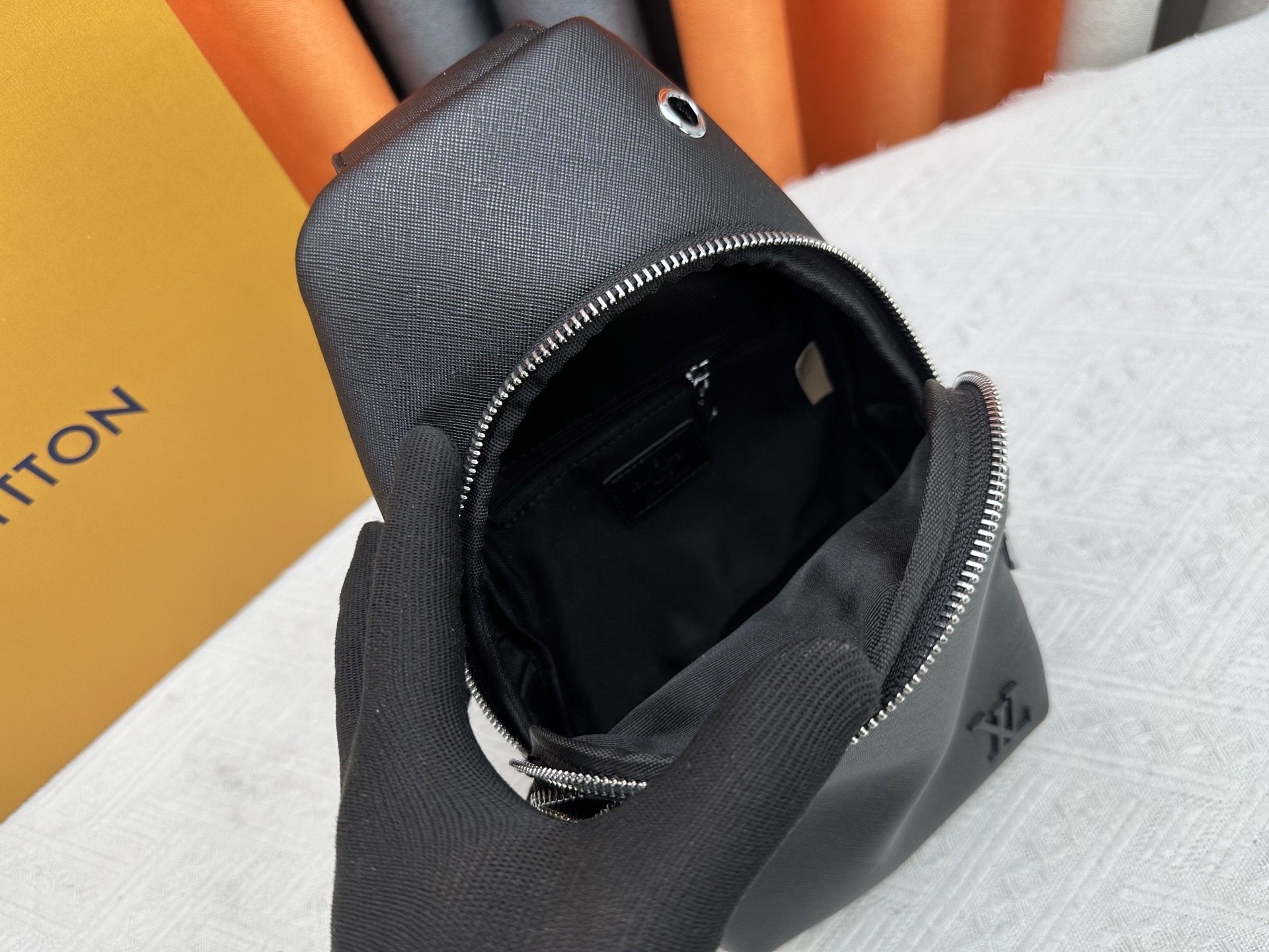 Cheap New Arrivals Louis Vuitton AAA quality Crossbody Bags For Men in 211839, $75 USD- [IB211839] - Replica Louis Vuitton AAA+++ bags For Men