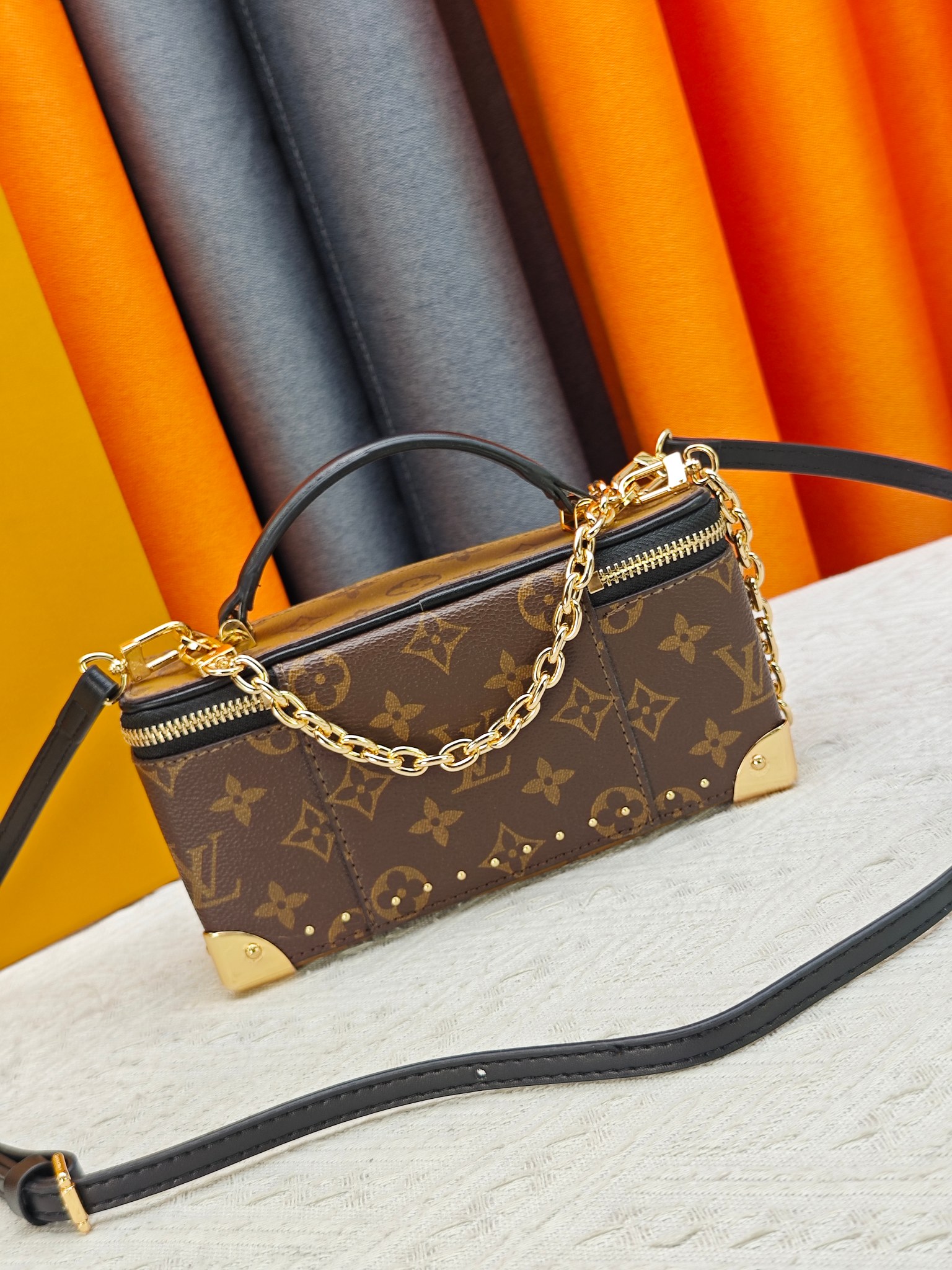 Cheap New Arrivals Louis Vuitton AAA quality Vanity Chain Pouch in 211855, $75 USD- [IB211855] - Replica Louis Vuitton AAA quality Vanity Pouch
