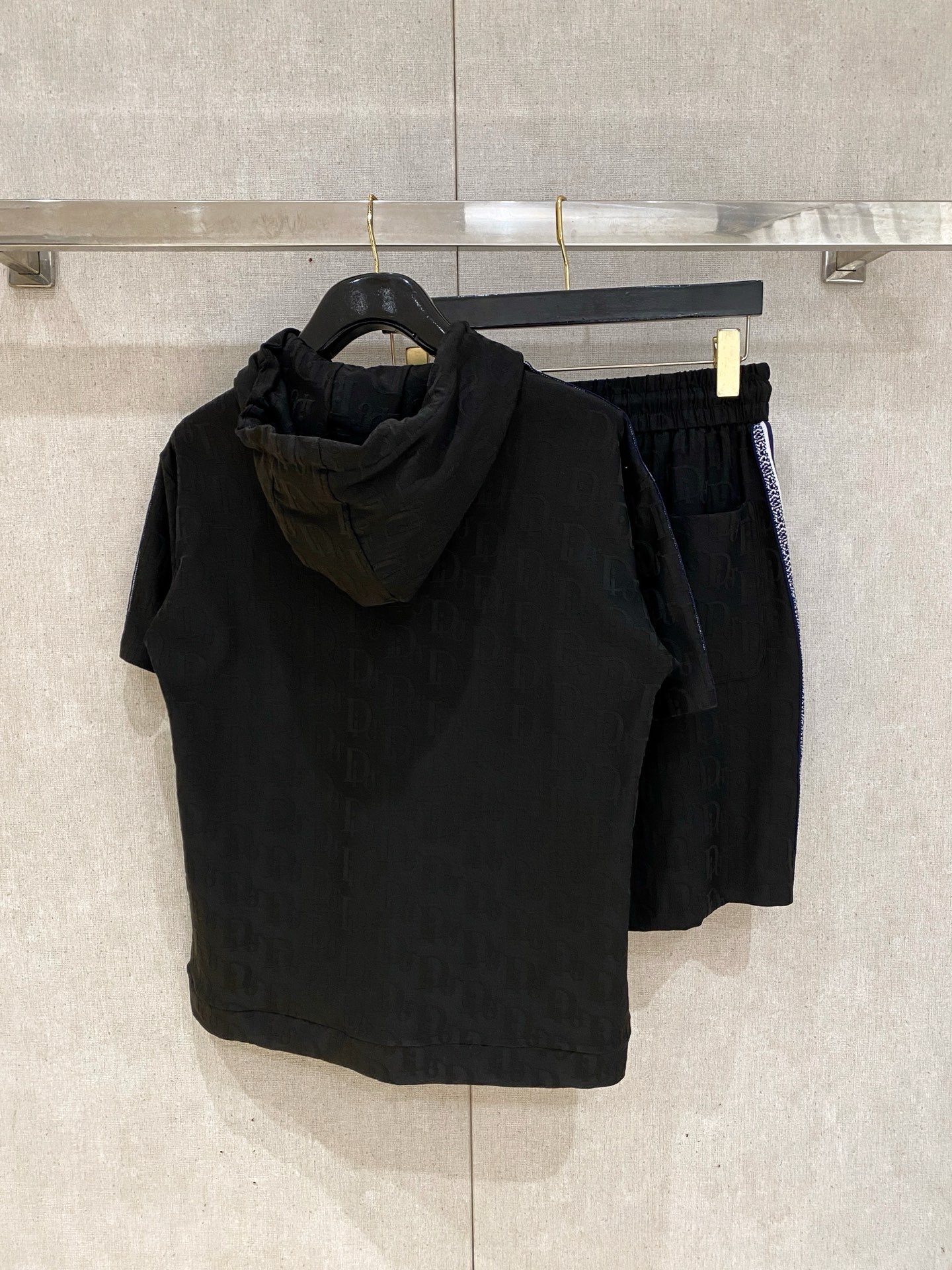 Cheap Dior Short Tracksuits For Men in 211890, $55 USD- [IB211890] - Replica Dior Short Tracksuits For Men