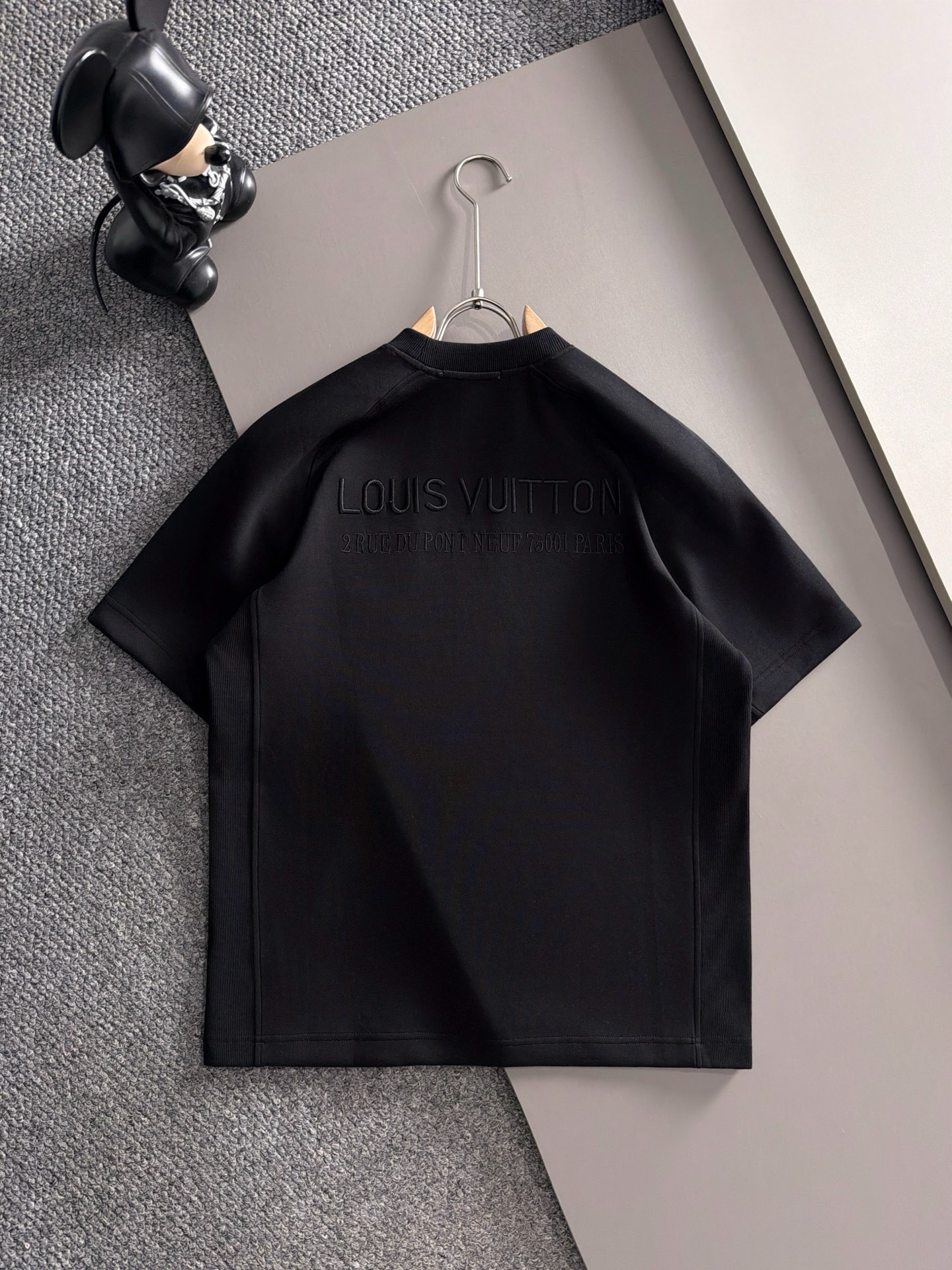 Cheap Louis Vuitton Short Tracksuits For Men in 211892, $55 USD- [IB211892] - Replica Louis Vuitton Short Tracksuits For Men