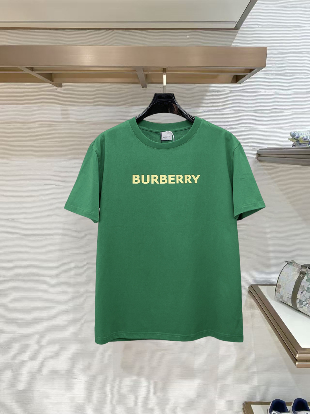 Cheap Burberry T-shirts for Men in 211927, $30 USD- [IB211927] - Replica Burberry T-shirts for Men