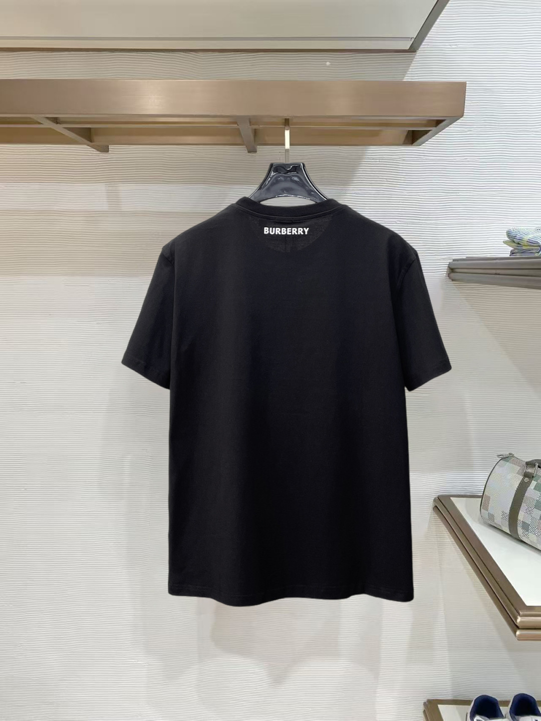 Cheap Burberry T-shirts for Men in 211930, $30 USD- [IB211930] - Replica Burberry T-shirts for Men