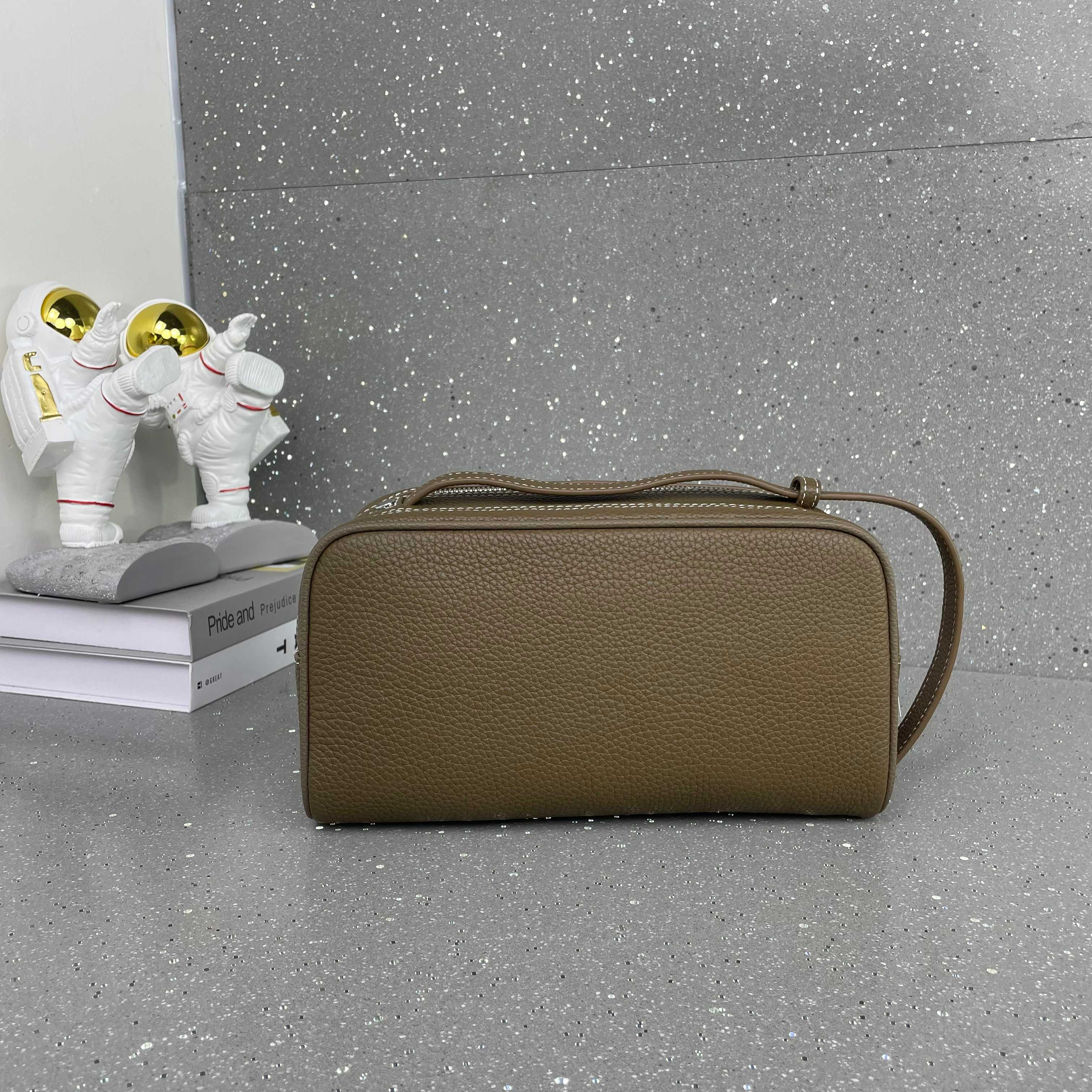 Cheap New Arrivals Hermes AAA quality Clutchs for Men in 211951, $75 USD- [IB211951] - Replica Hermes AAA+++ Bags For Men