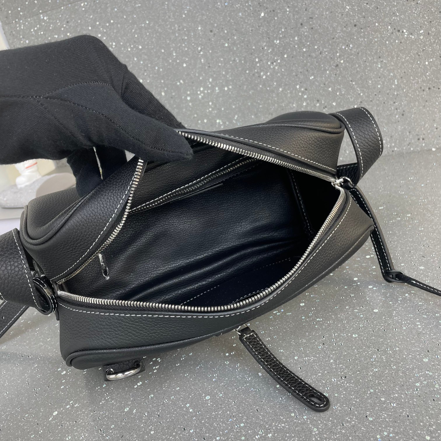 Cheap New Arrivals Hermes AAA quality Crossbody bags for Men in 211967, $105 USD- [IB211967] - Replica Hermes AAA+++ Bags For Men