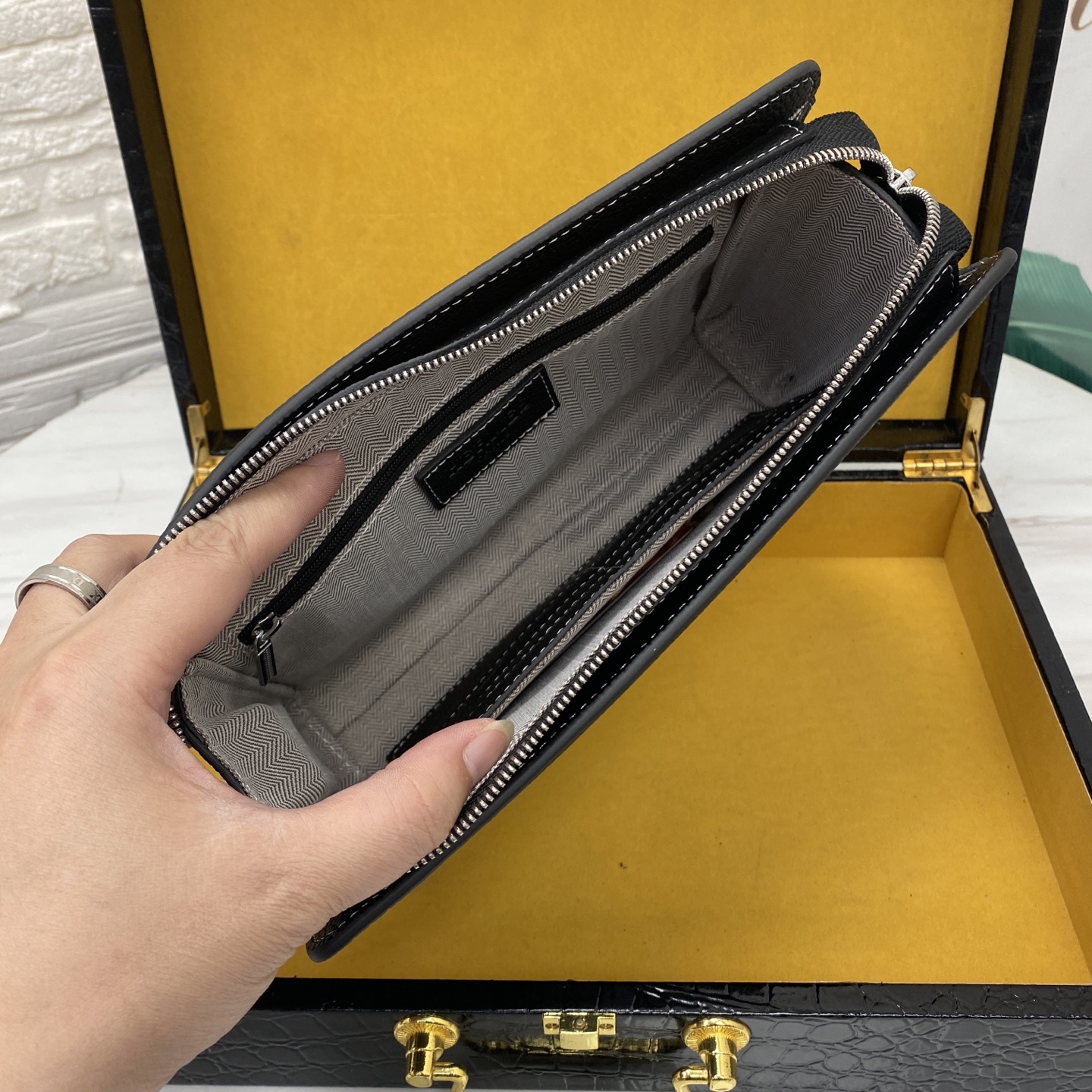 Cheap New Arrivals Hermes AAA quality Handbag for Men in 211986, $105 USD- [IB211986] - Replica Hermes AAA+++ Bags For Men